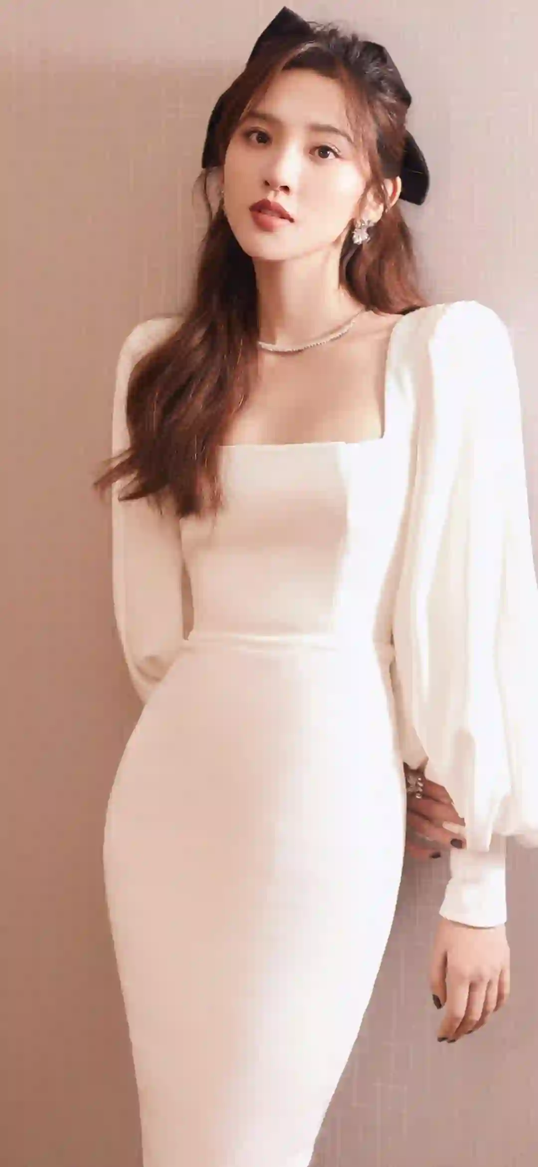 时尚穿搭 性感美女 白色长裙 唐艺昕