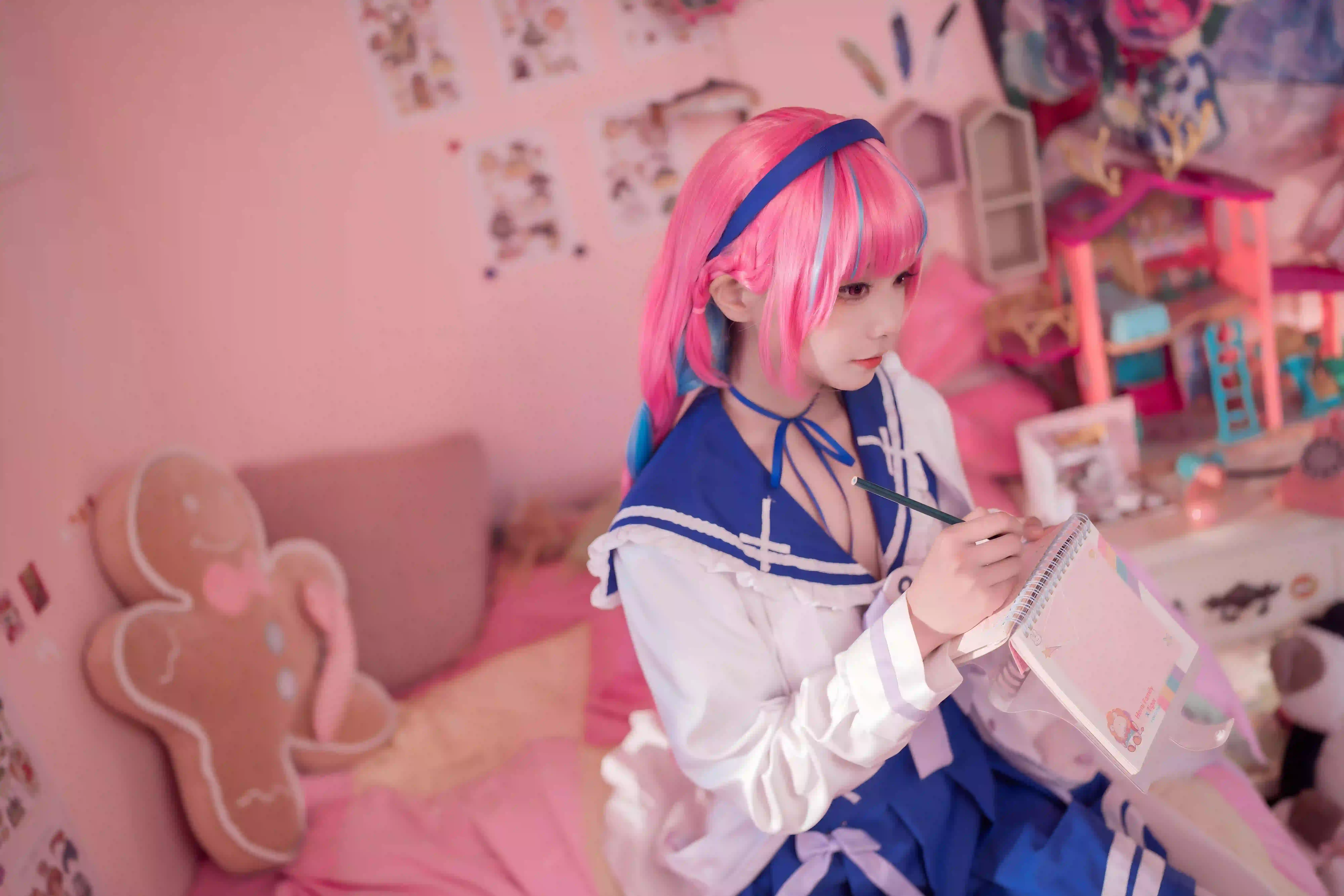 Coser 粉红色头发 蓝色头发 丝袜美腿 居家写真
