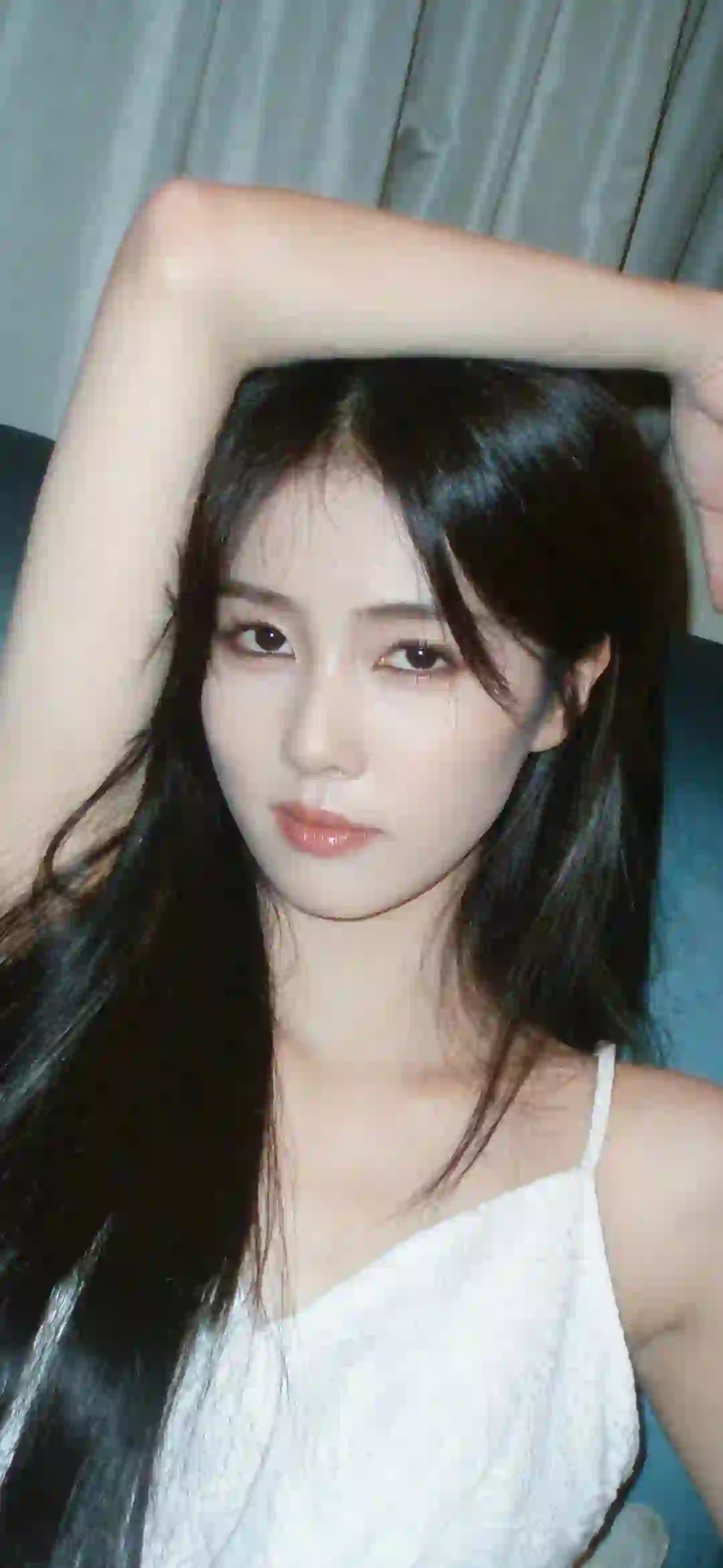 明星美女 白鹿 白色吊带 居家写真
