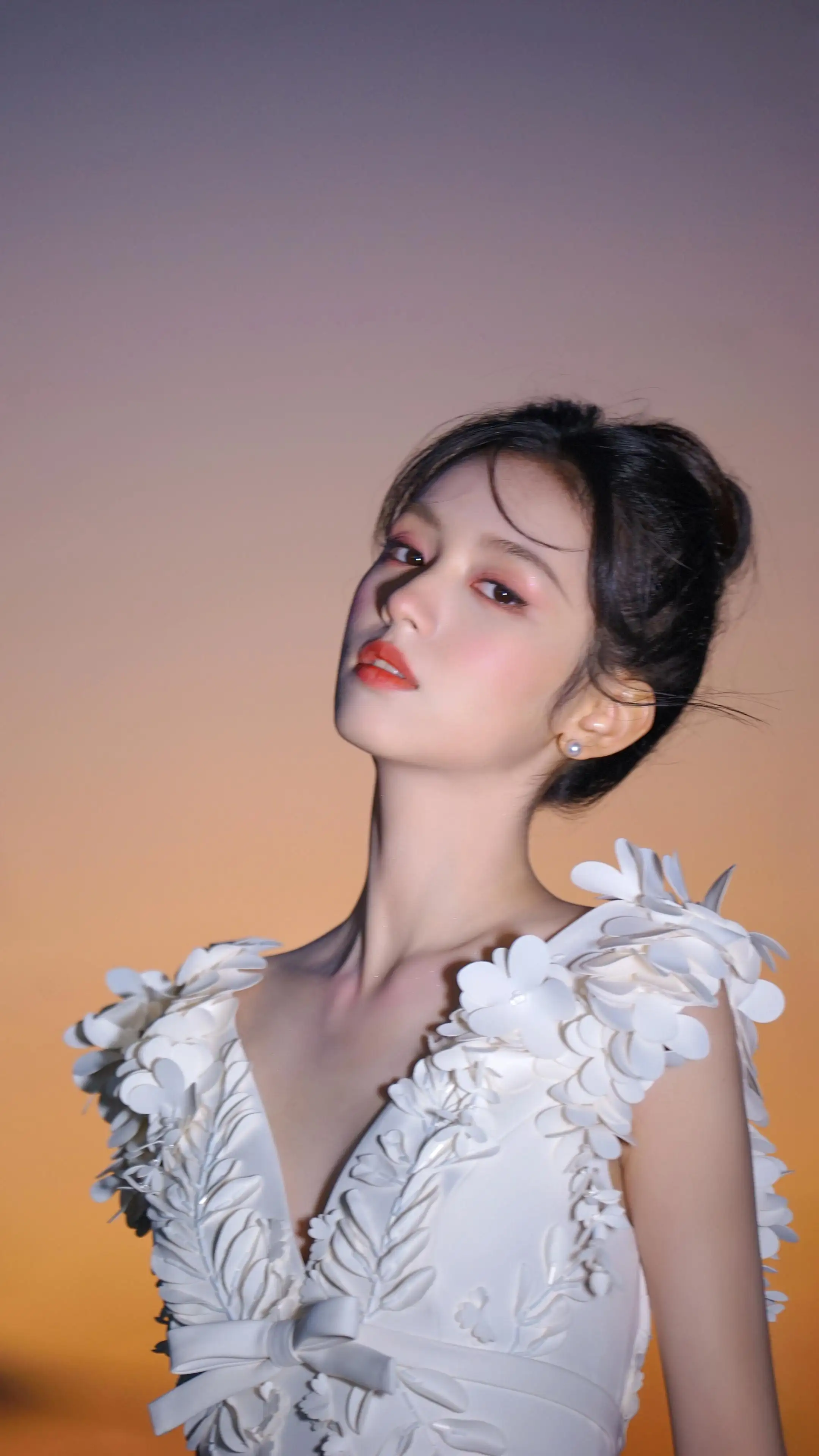 周也唯美高清美女4k手机壁纸