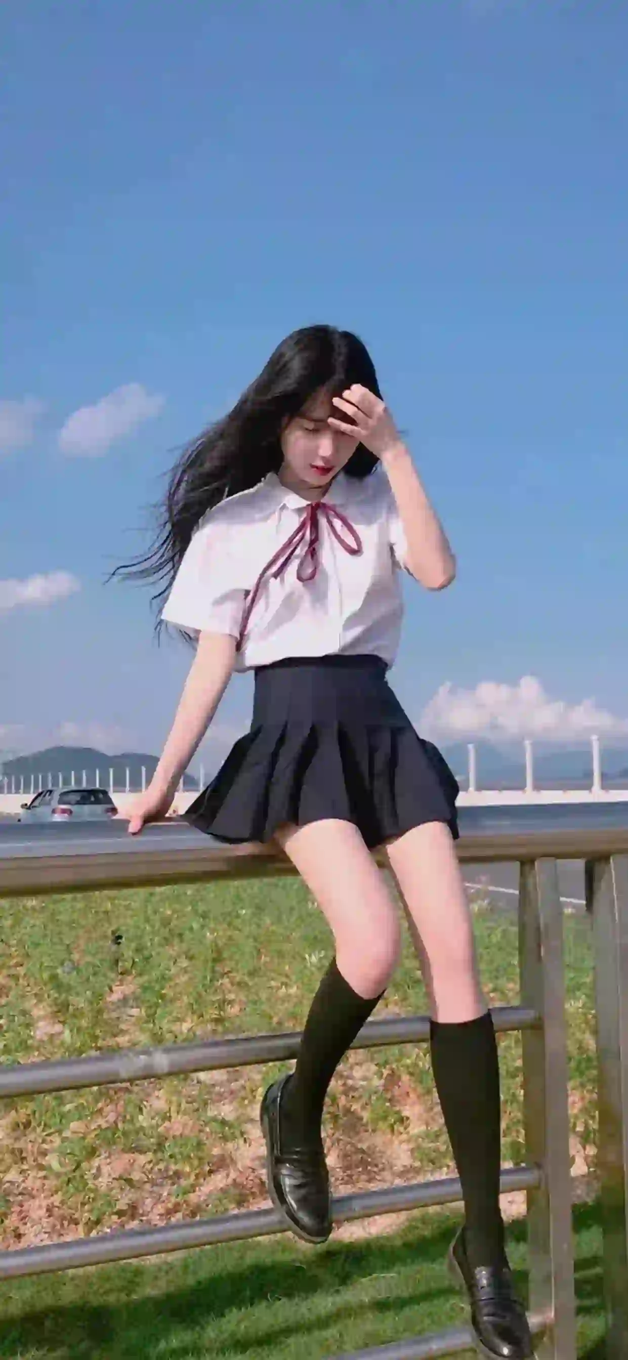 长发jk美女 长腿美女 丝袜 丝袜美腿 户外写真1