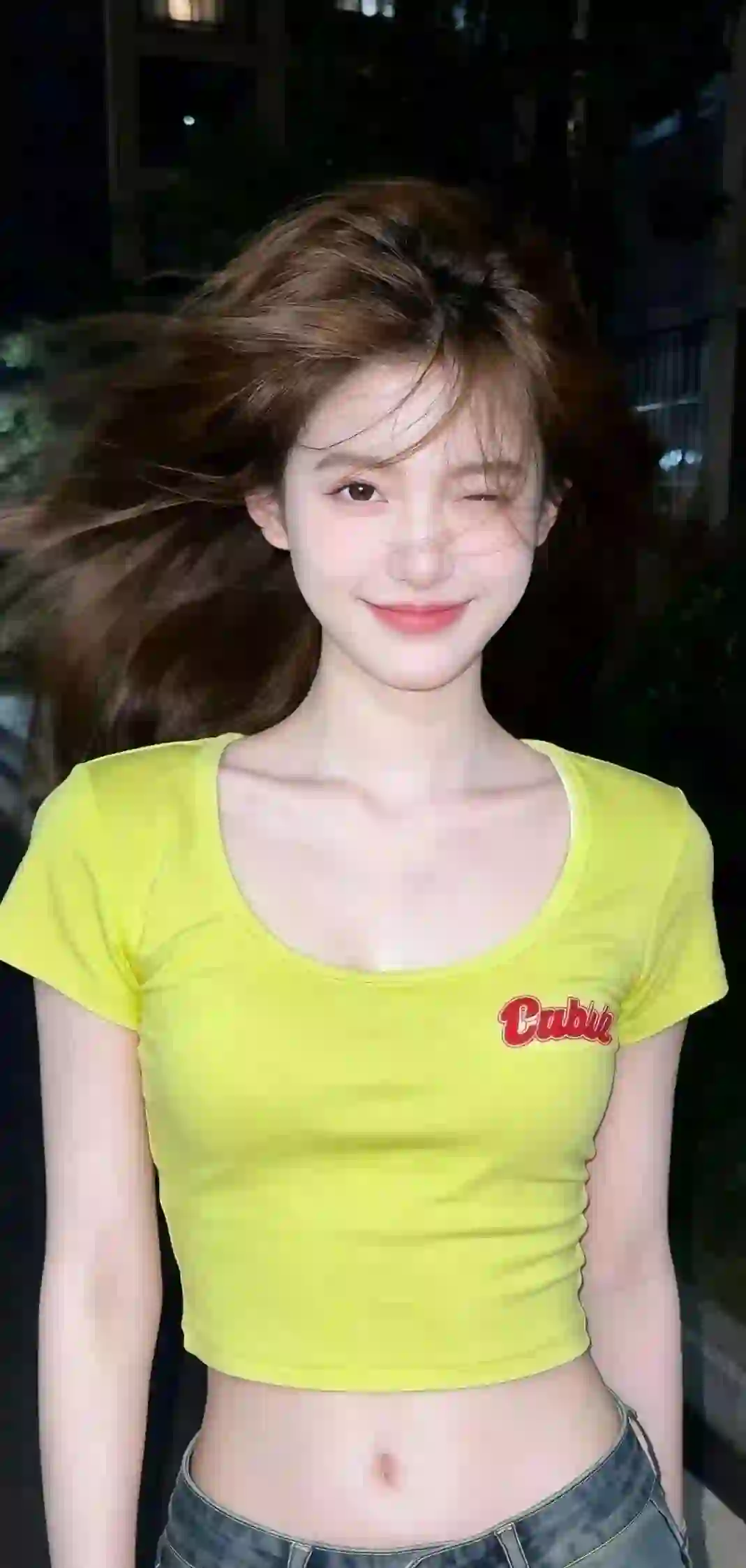 甜美女孩 黄色上衣 牛仔穿搭 酷酷 个性穿搭