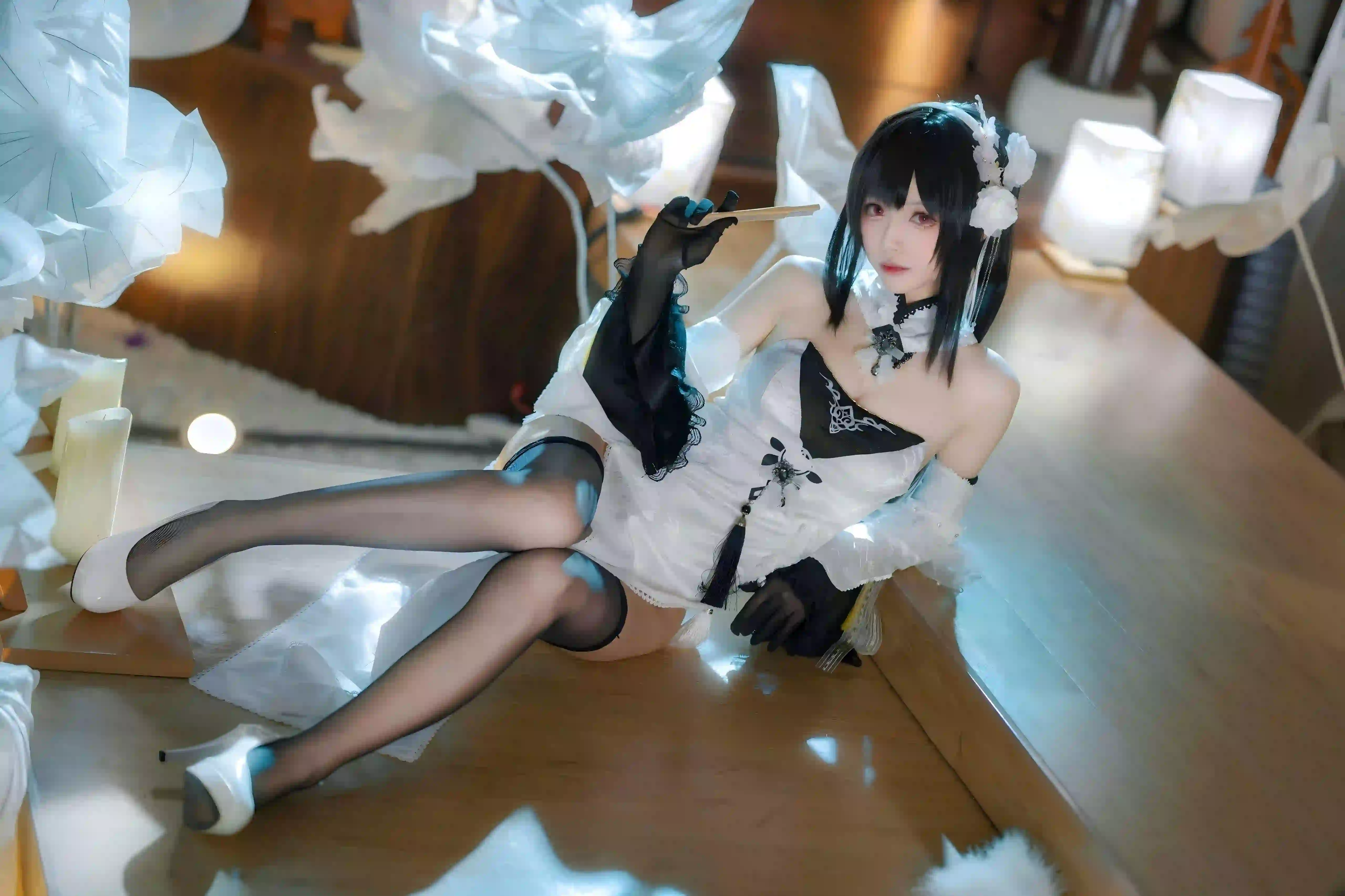 白色高跟鞋 cosplay 长发美女 丝袜美腿 性感美女 黑丝高跟鞋