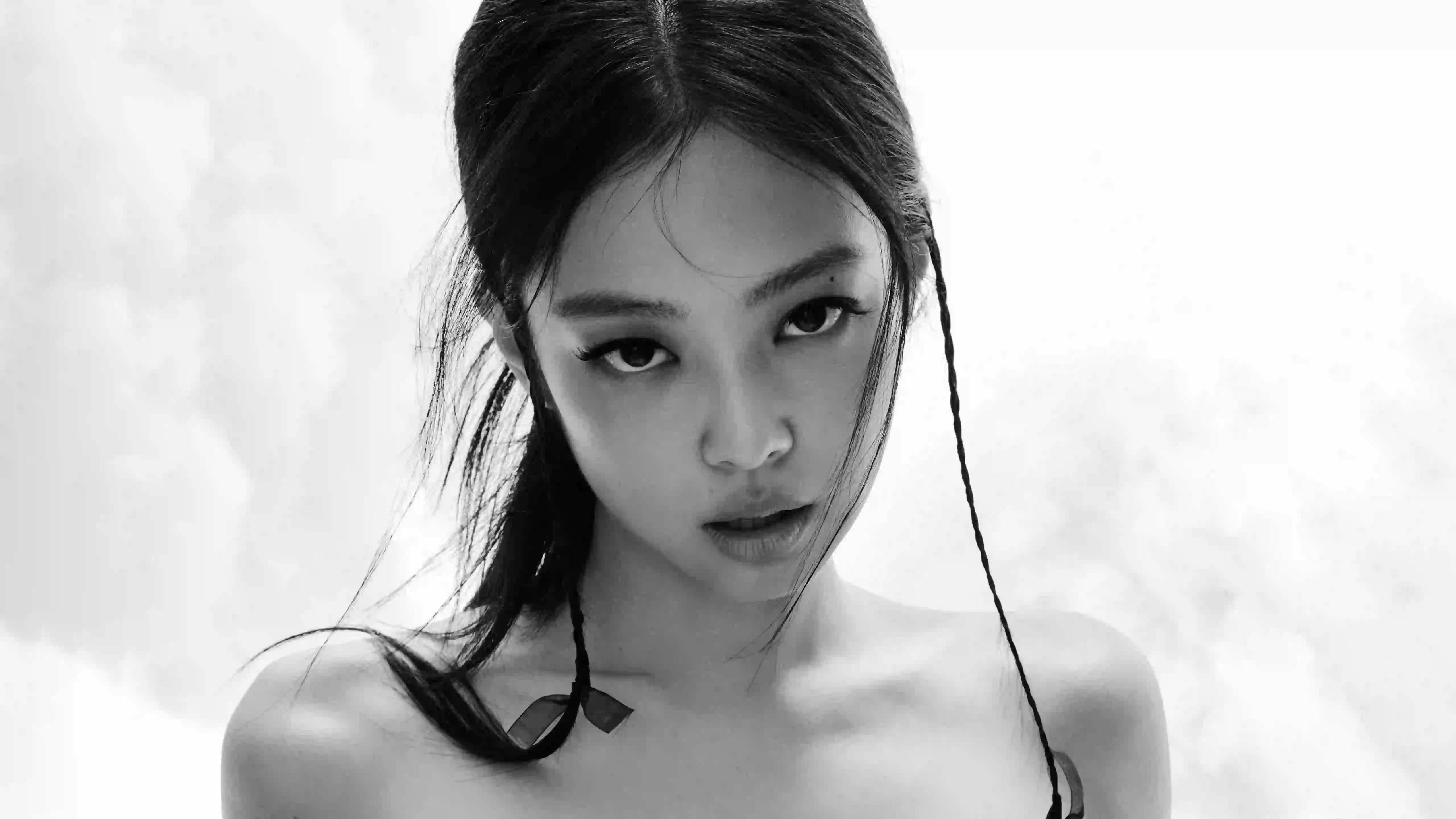 韩国美女 长发美女 性感 写真 黑白风格 艺术