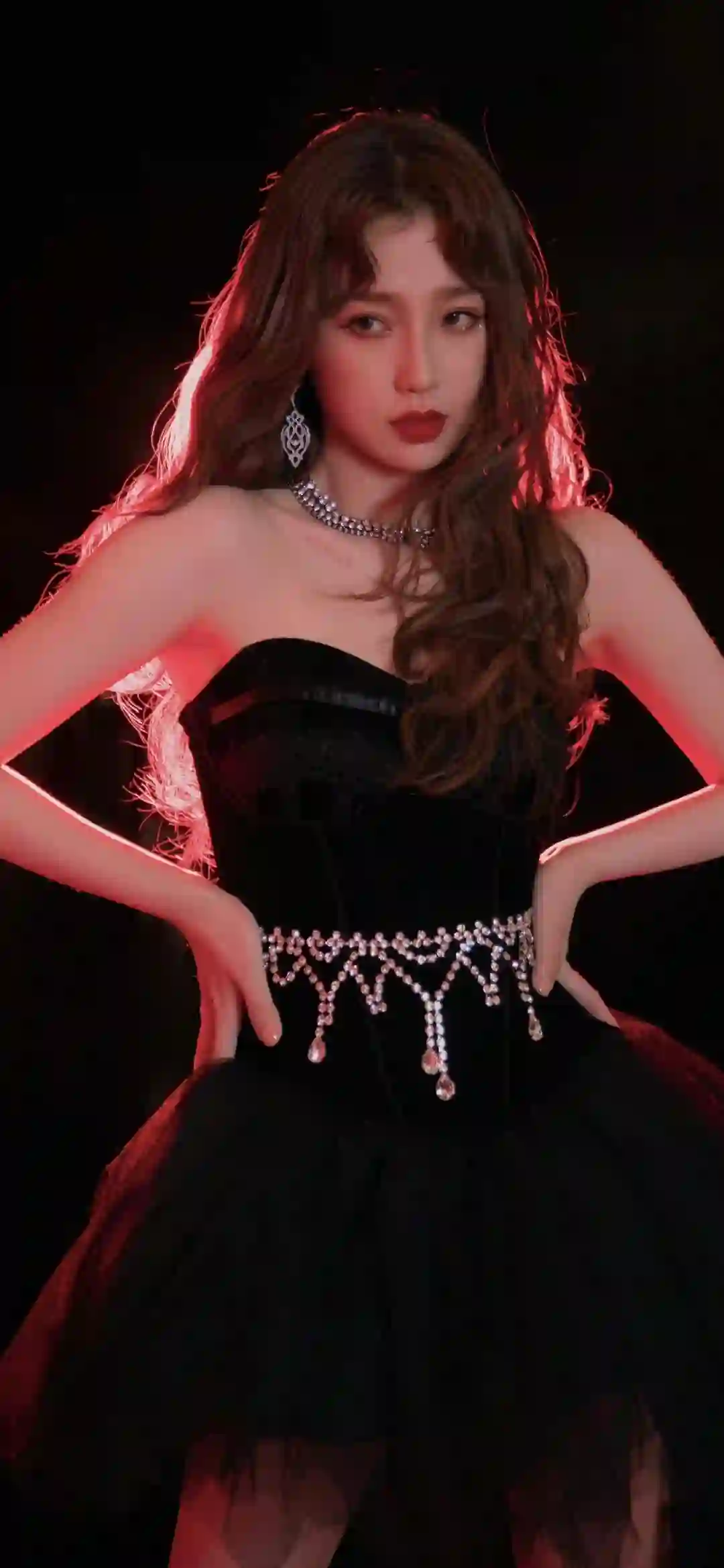 美女明星  虞书欣 舞台上的短裙女孩