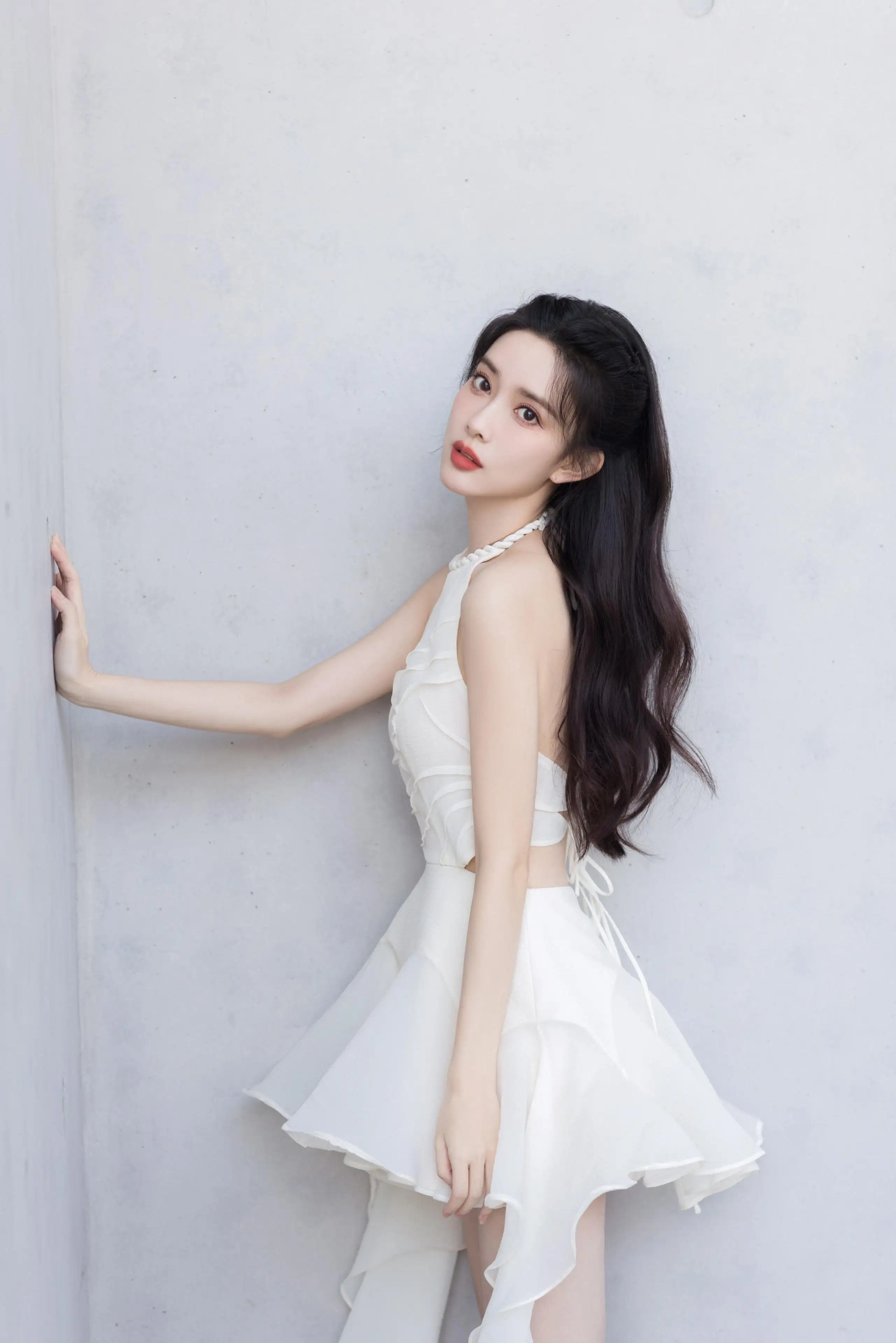 孟子义 白裙子 侧身照 4k美女