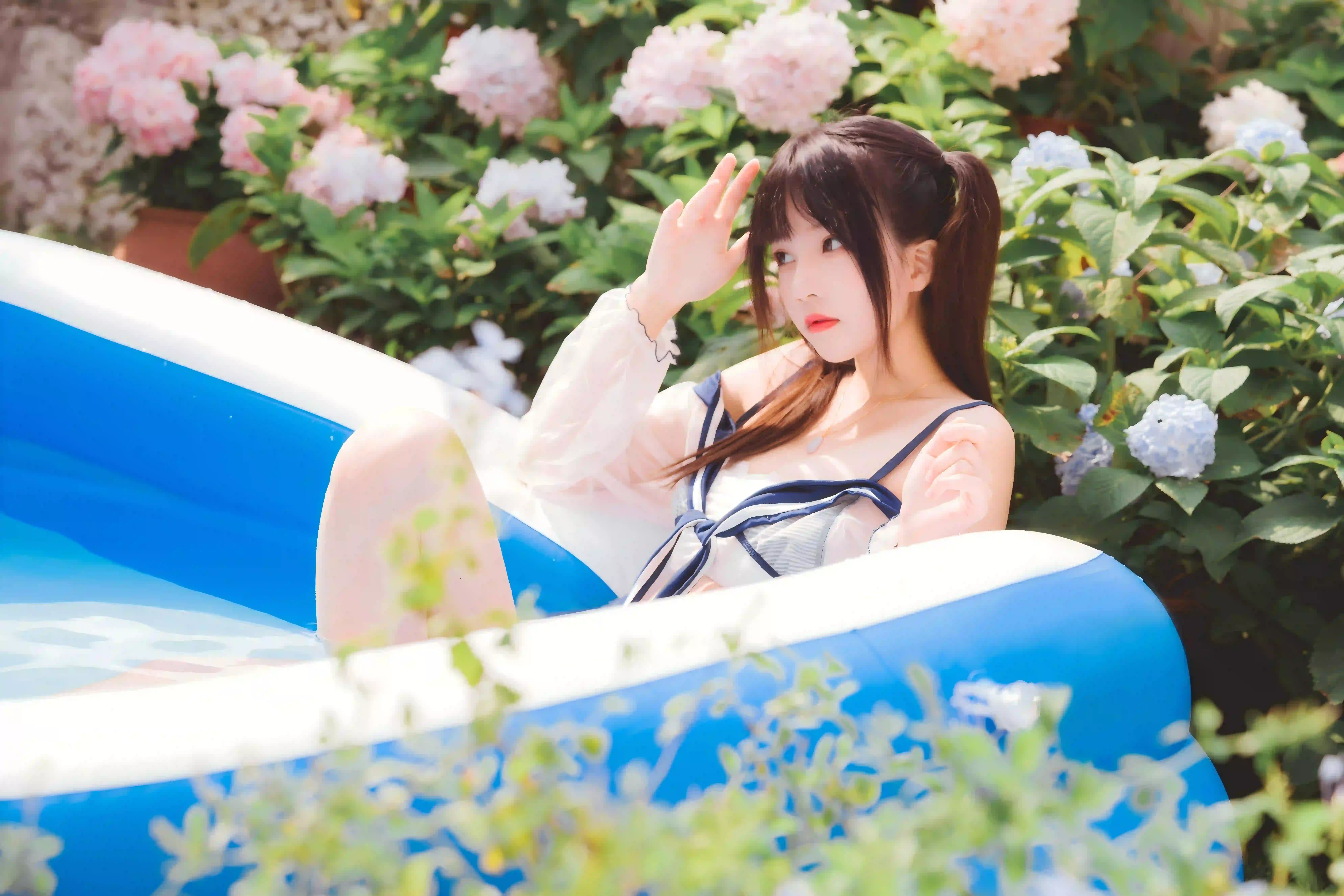 夏日吊带 吊带美女 性感美女 双马尾女孩 户外写真