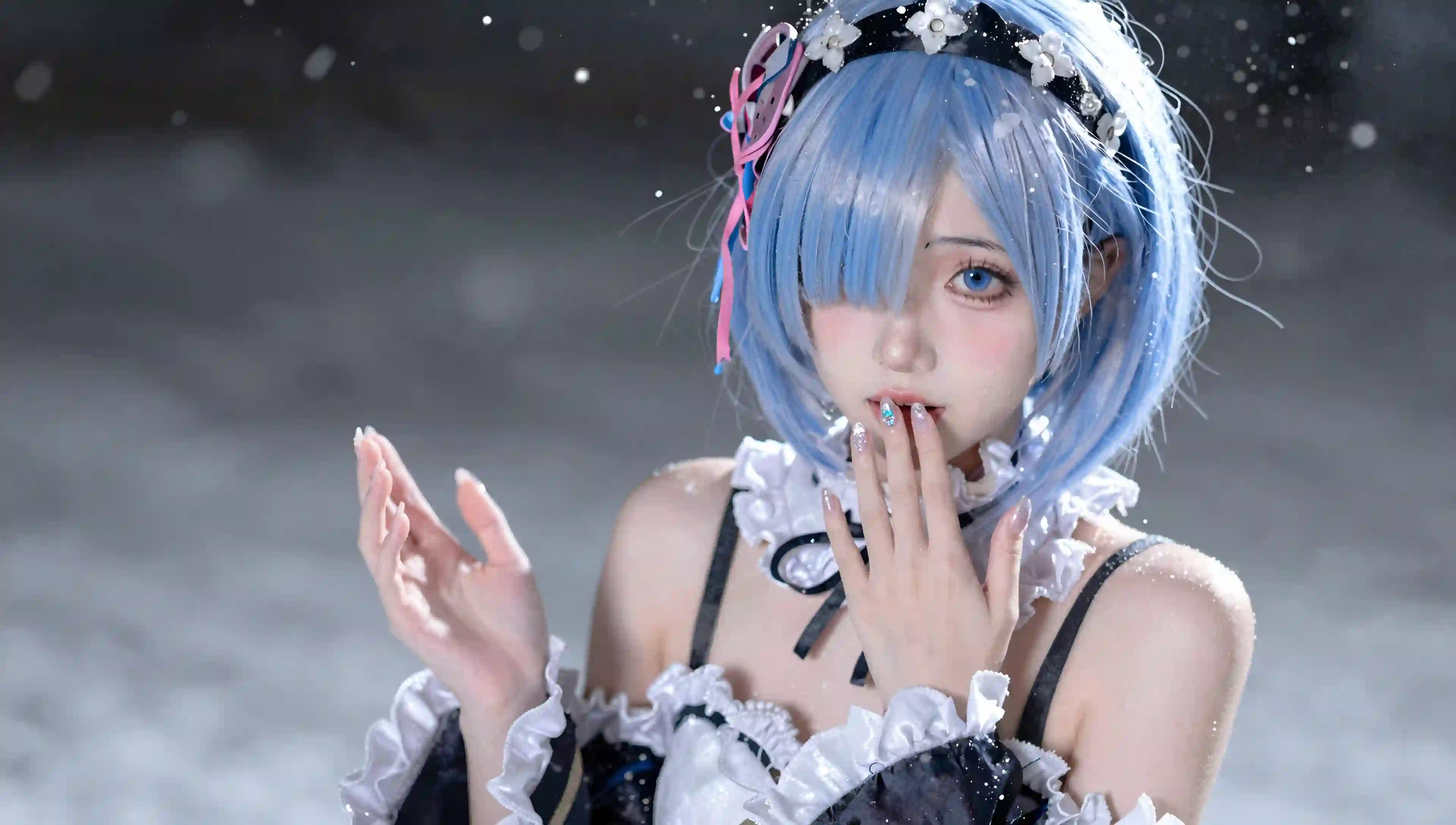 蓝发 女仆 COSPLAY 雷姆 梦幻 壁纸