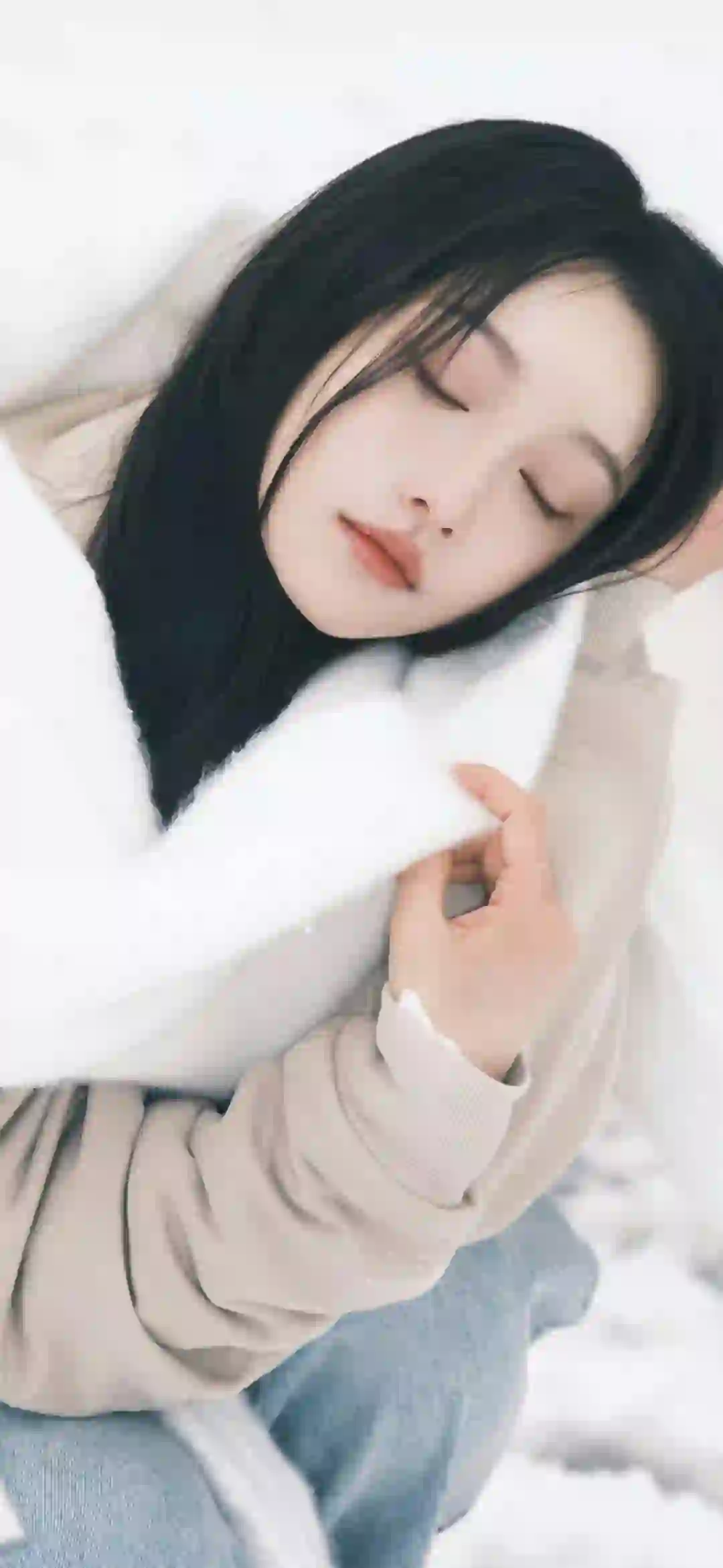 长发美女 闭眼 清纯