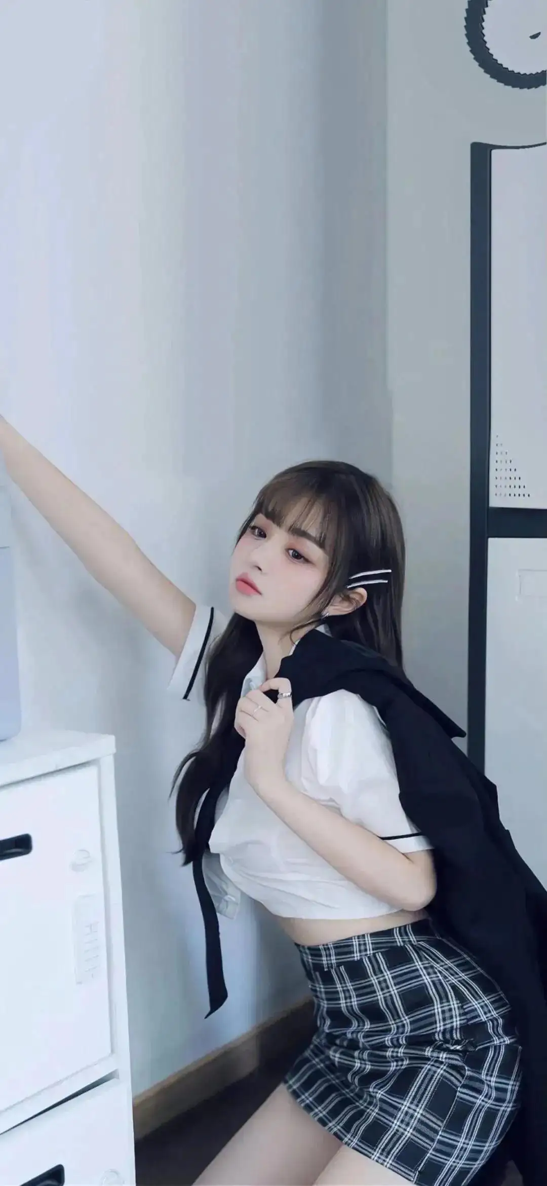可爱长发美腿jk美女