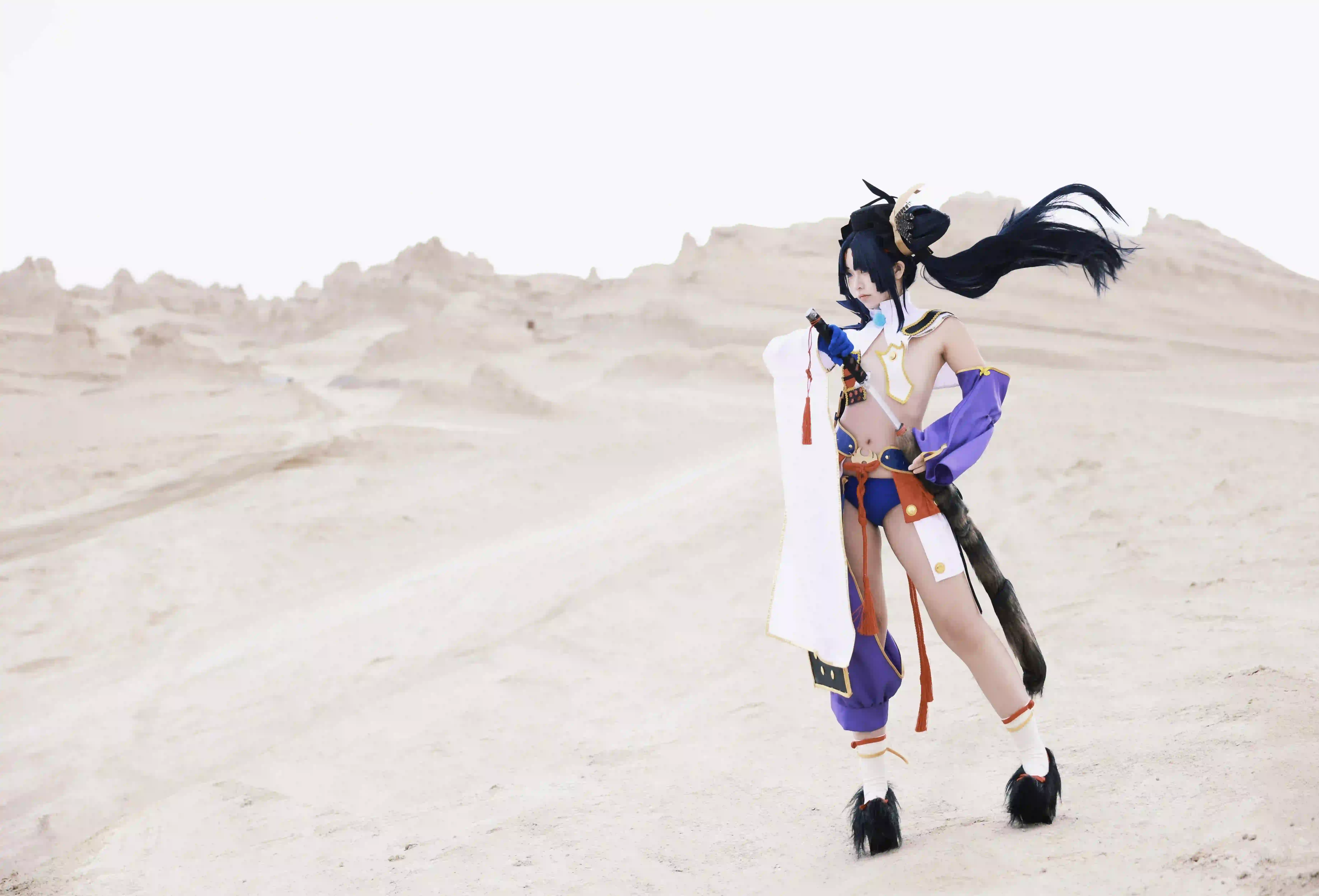 Coser 日式武器 妖刀 长发美女 日式装扮 荒漠