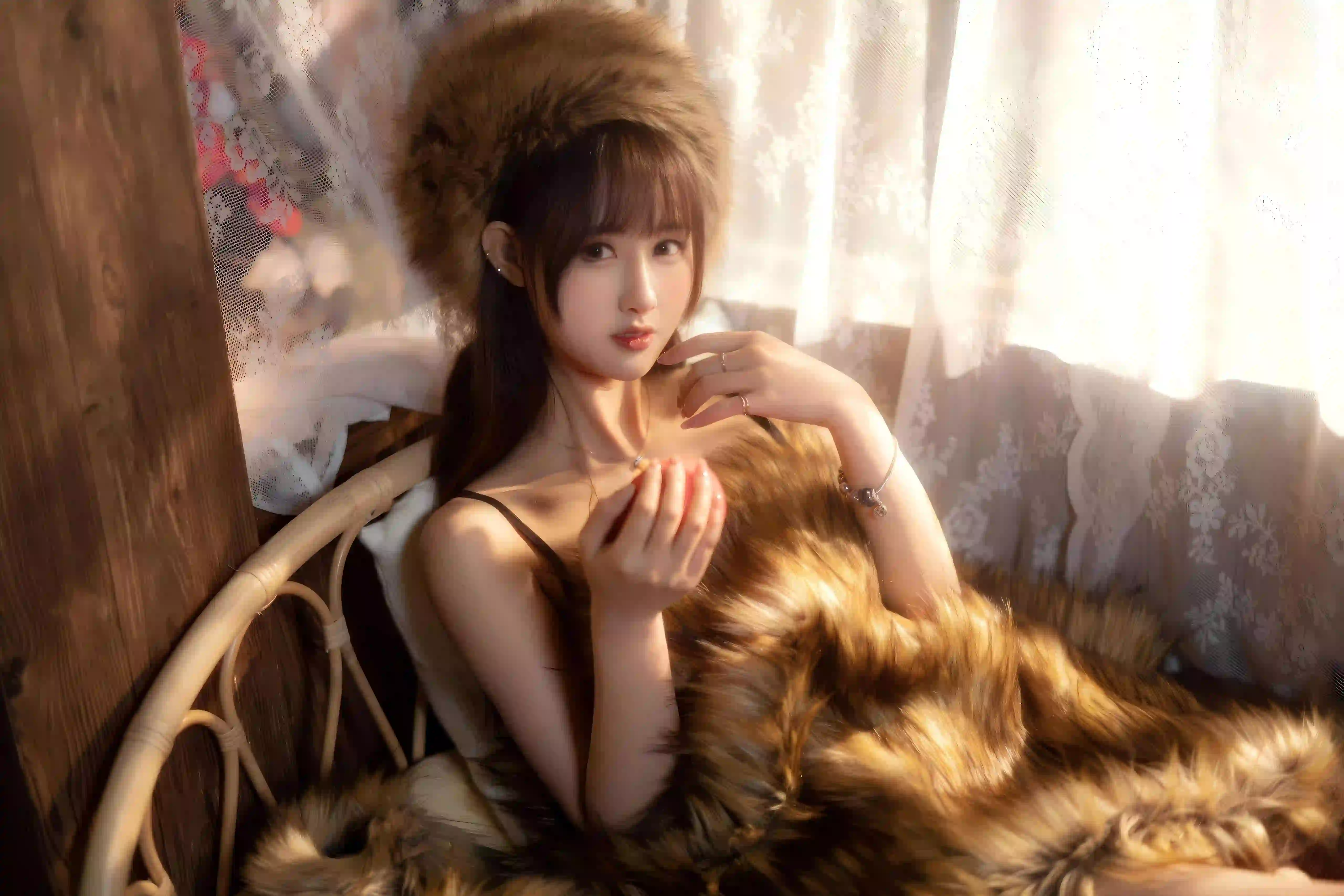 毛茸茸的帽子 吊带 长腿美女 害羞