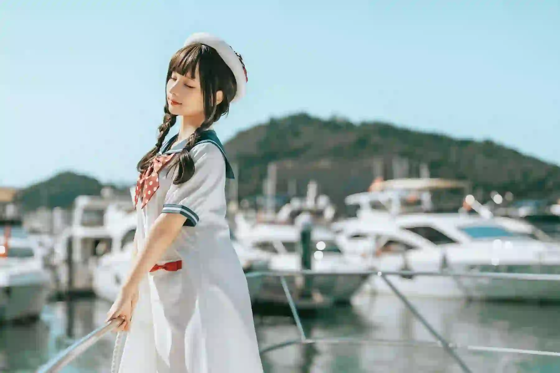 双马尾 水手服 白色衣服 夏日 轮船