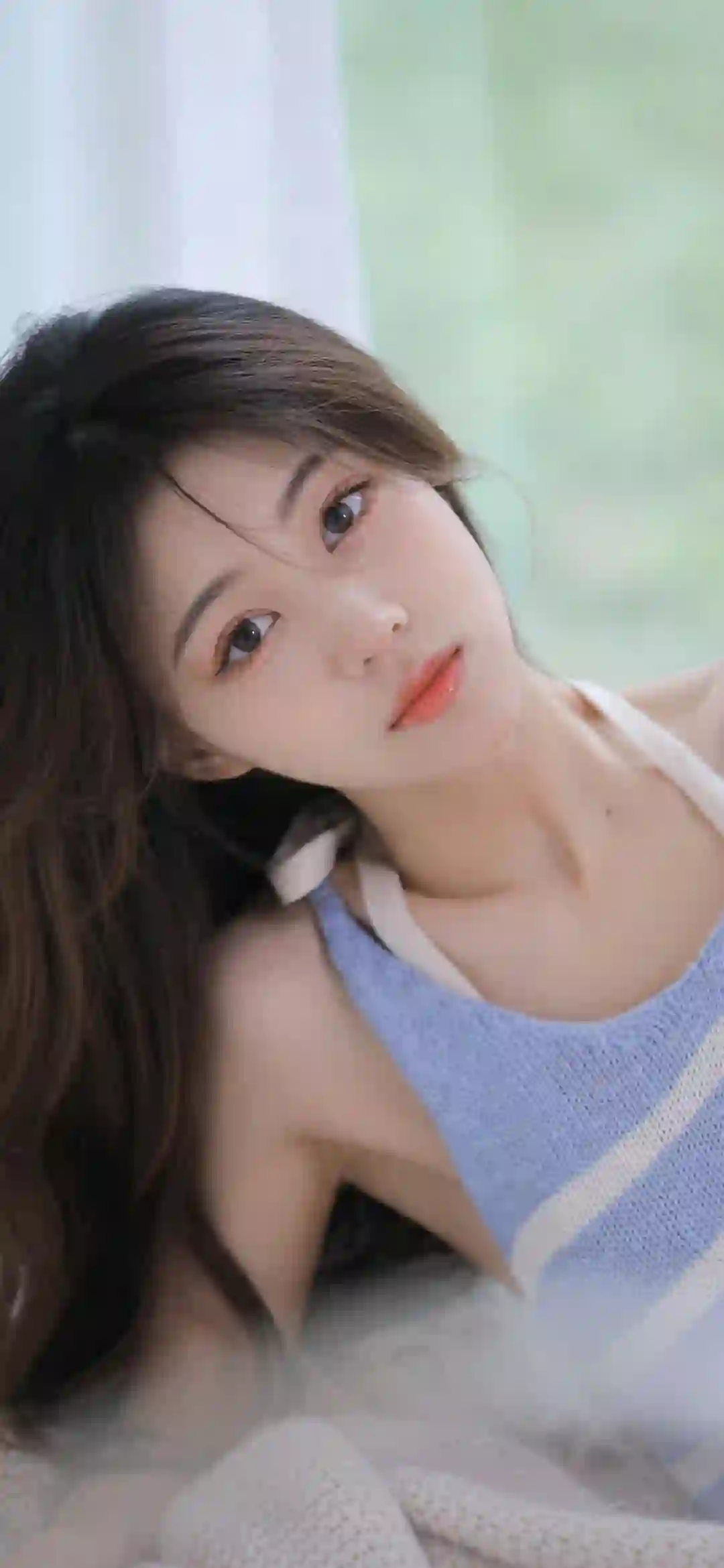 长发清纯美女 居家写真