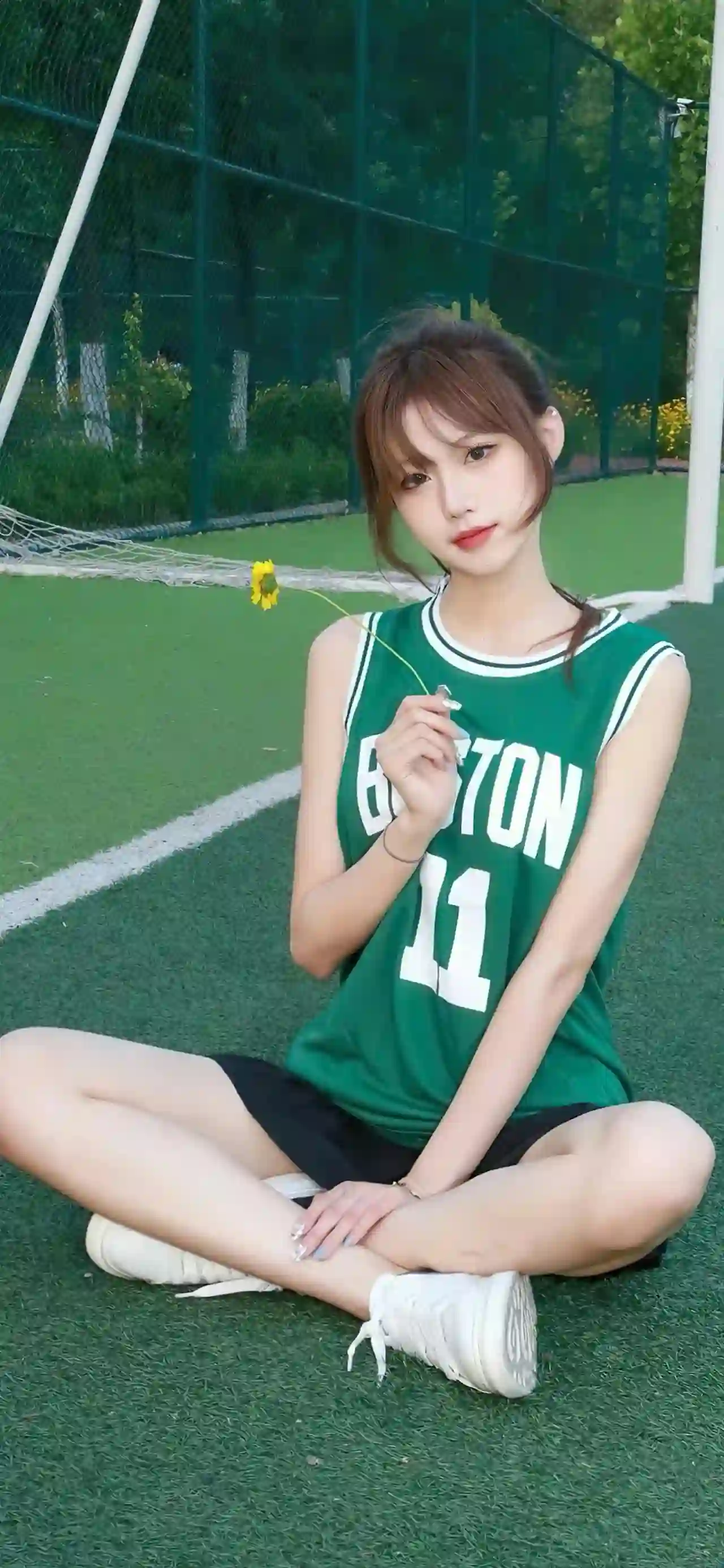 11号球服 长发美女 菊花 绿色球服 运动装