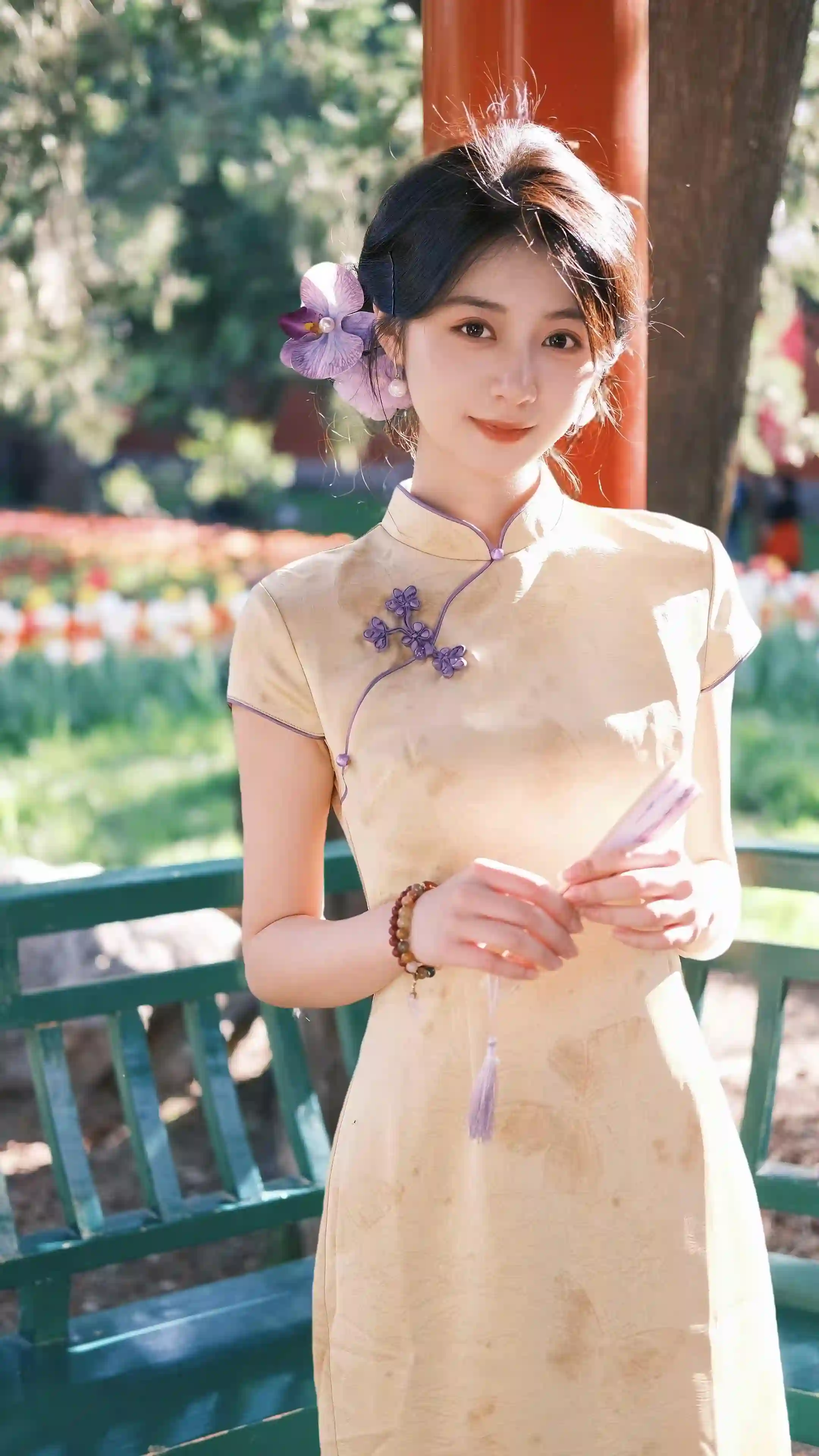 长发美女 优雅知性美女 古风美女 旗袍美女 公园写真 