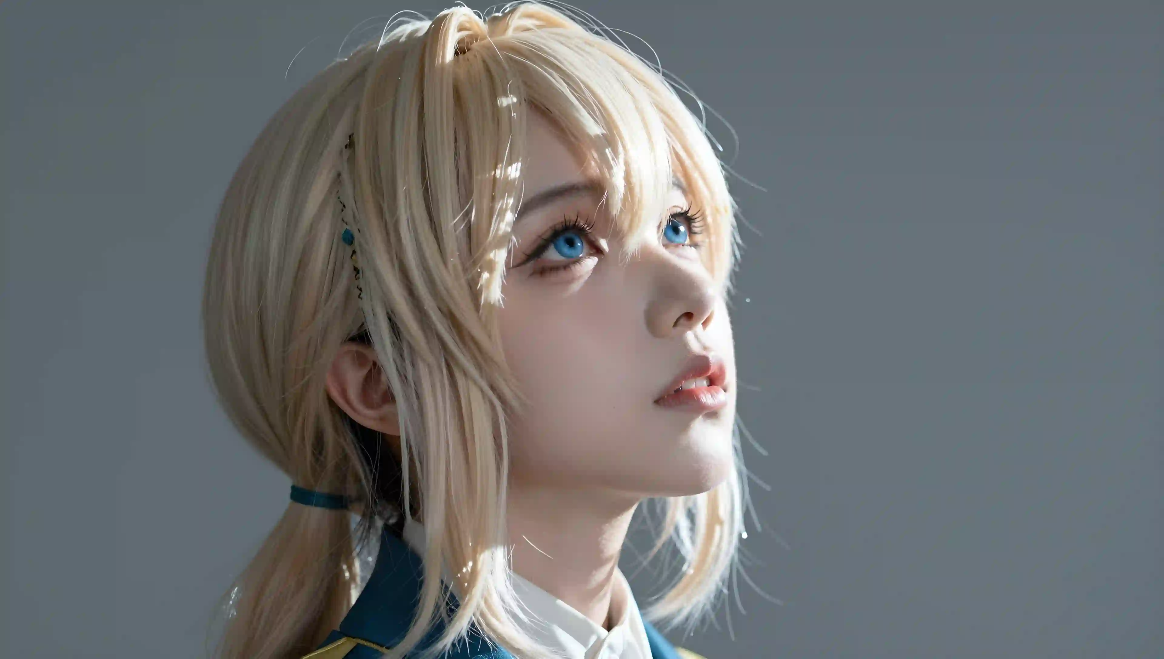 金发 蓝眼 少女 侧颜 特写 制服 COS 唯美