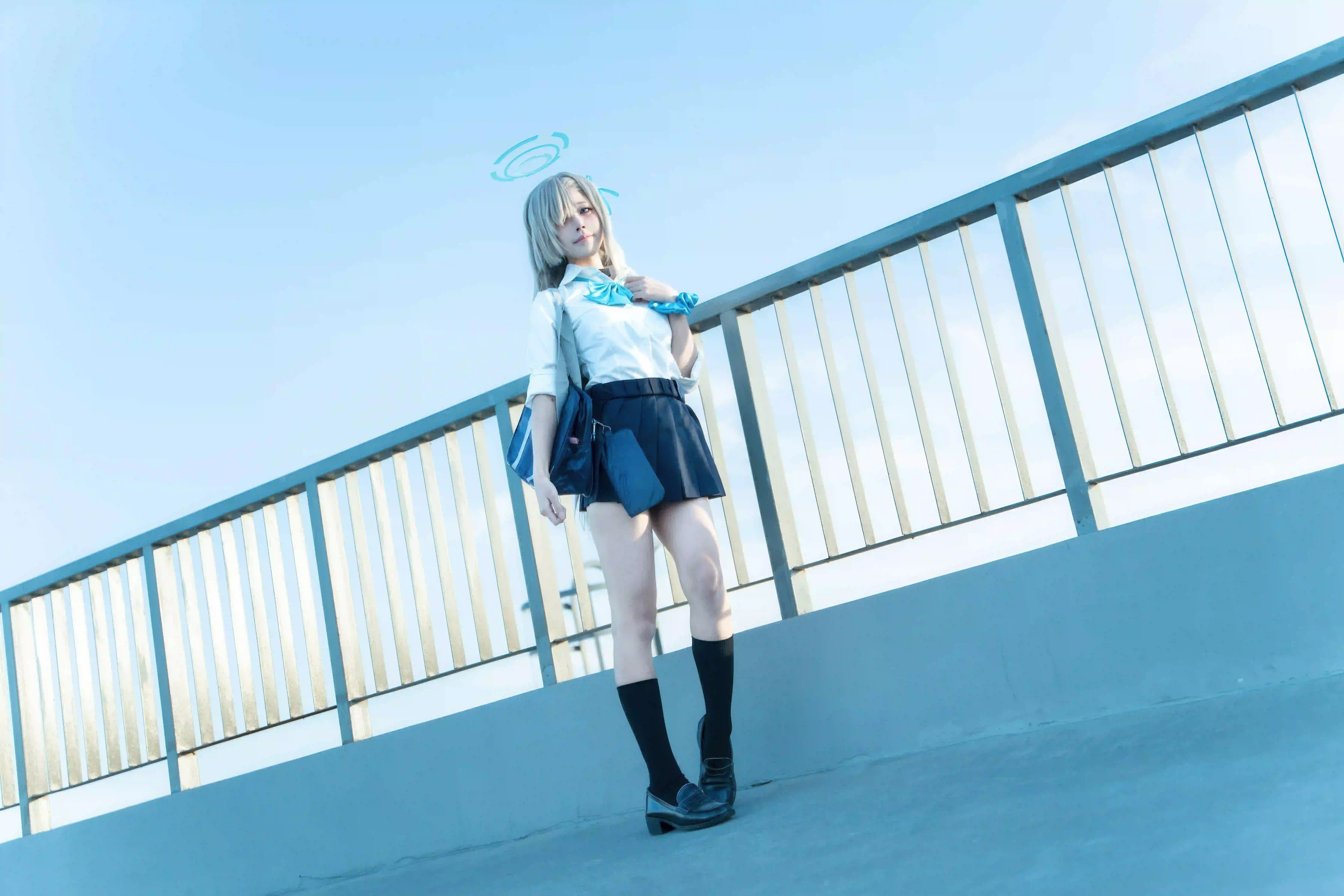 jk穿搭 长发美女 学院风格 户外写真 长腿
