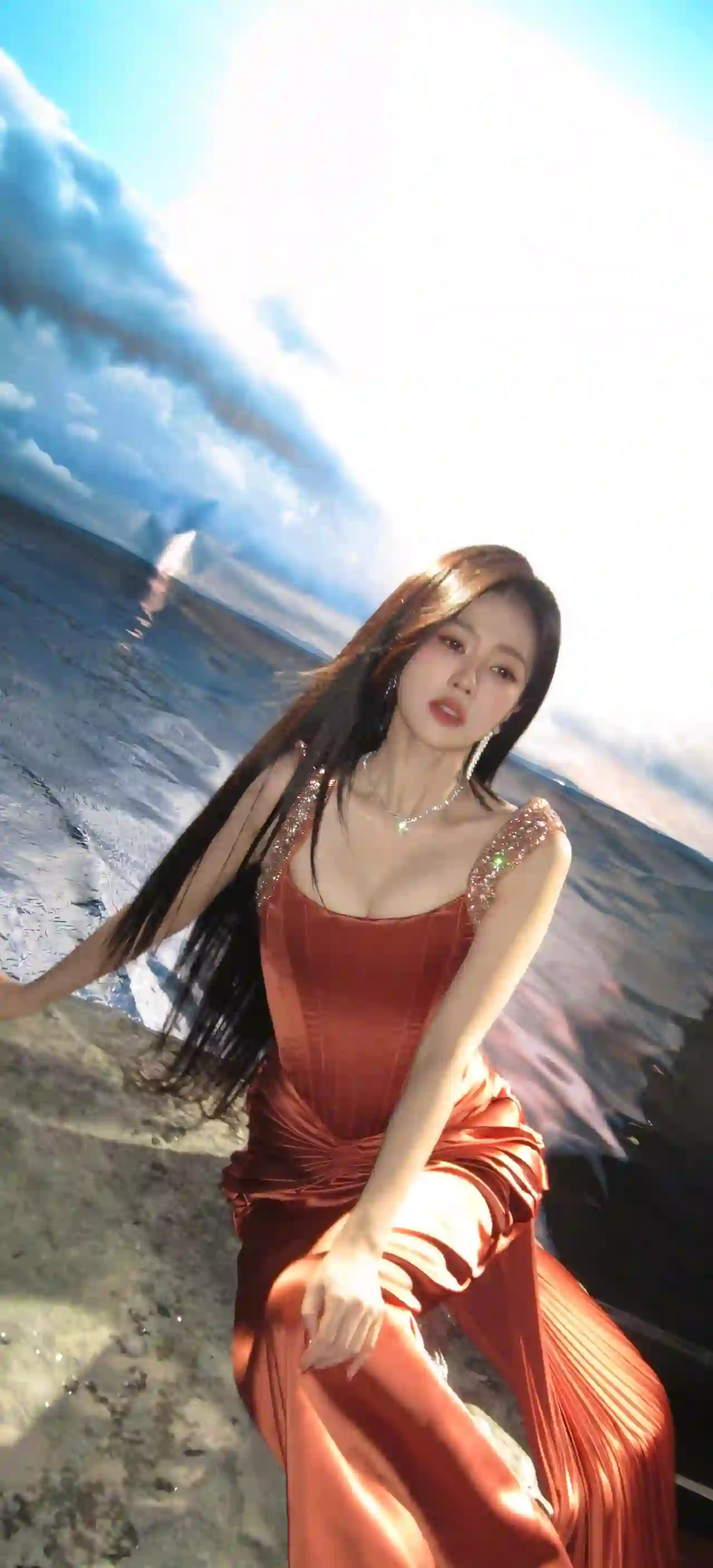 红色晚礼服 海边沙滩 美女写真 阳光 时尚 白鹿