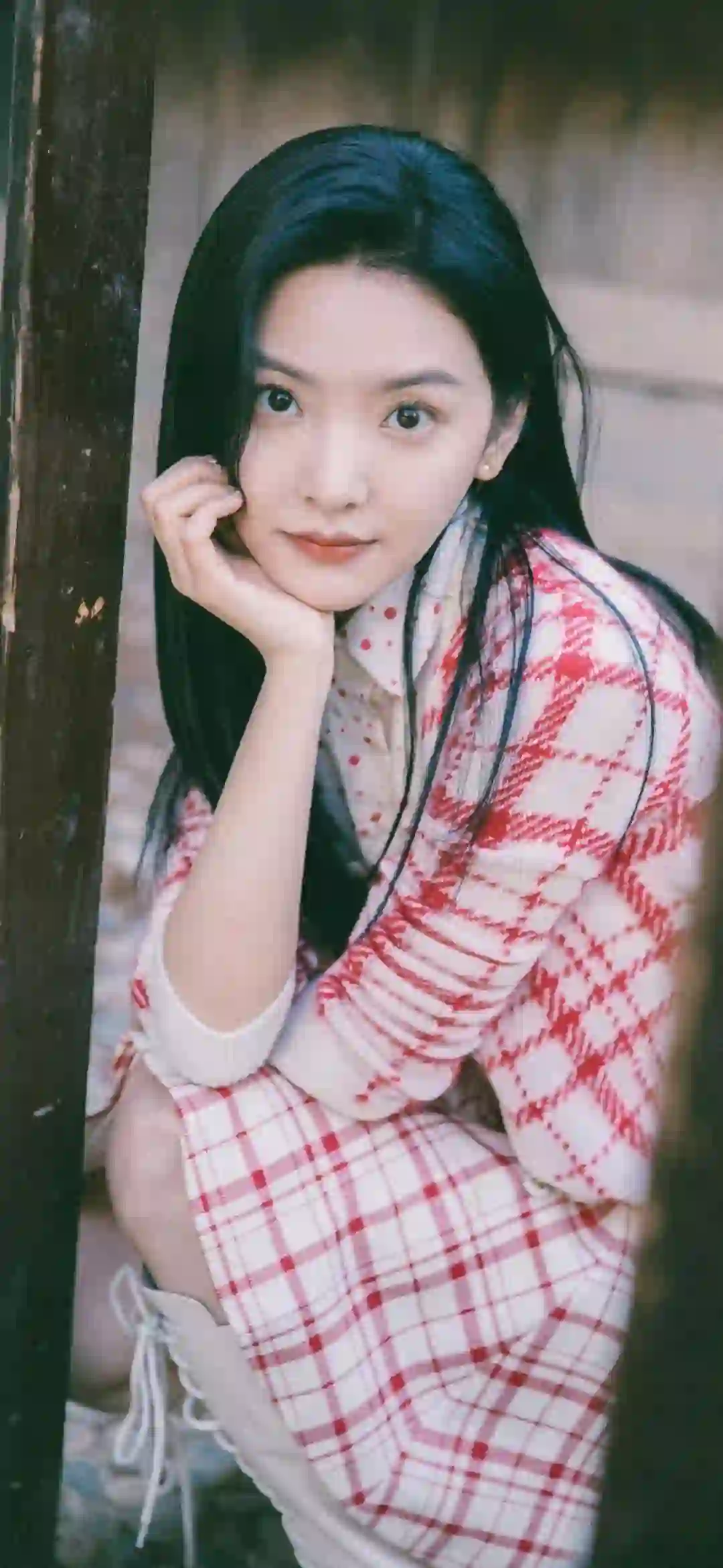 章若楠 长发美女 户外 可爱 微笑