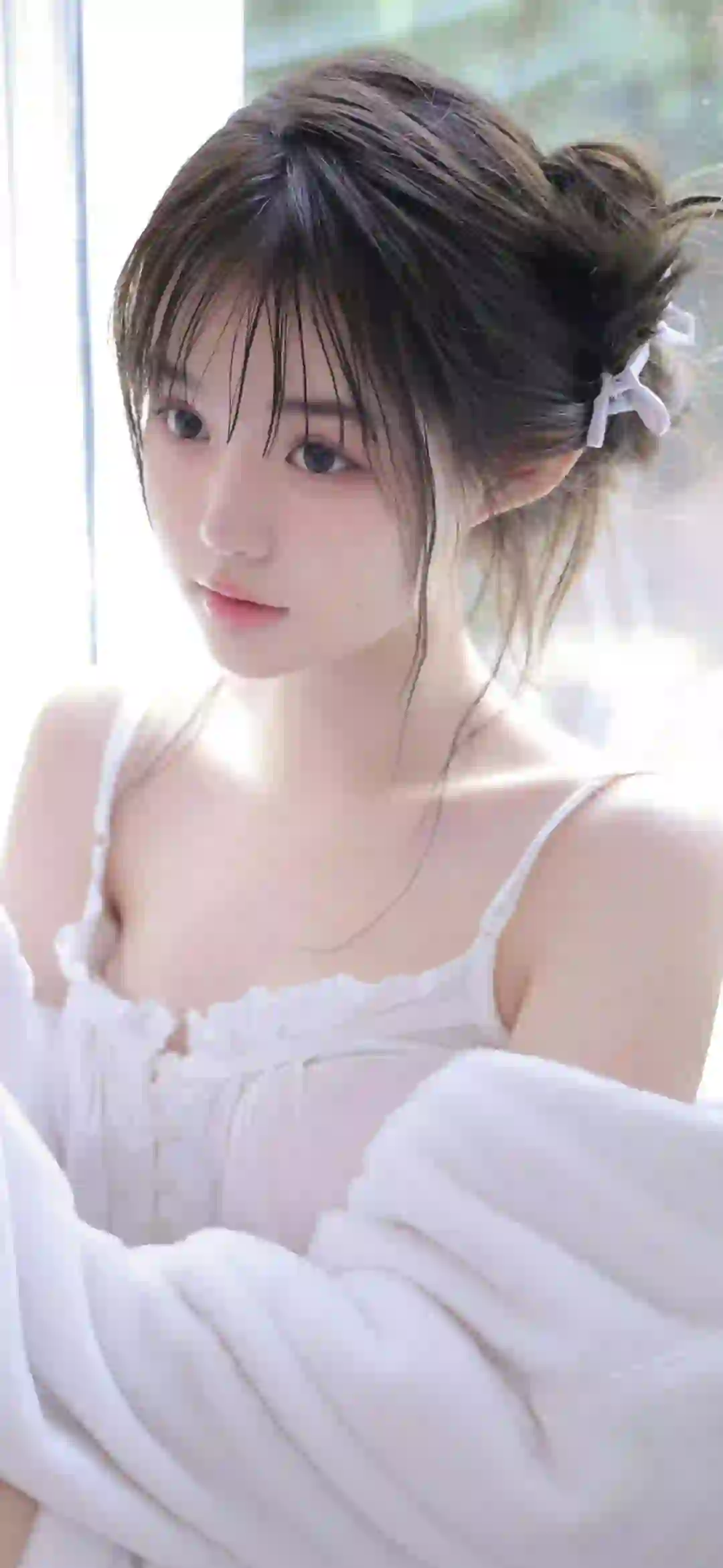 可爱清纯女孩 白色吊带 白色衣服 清新