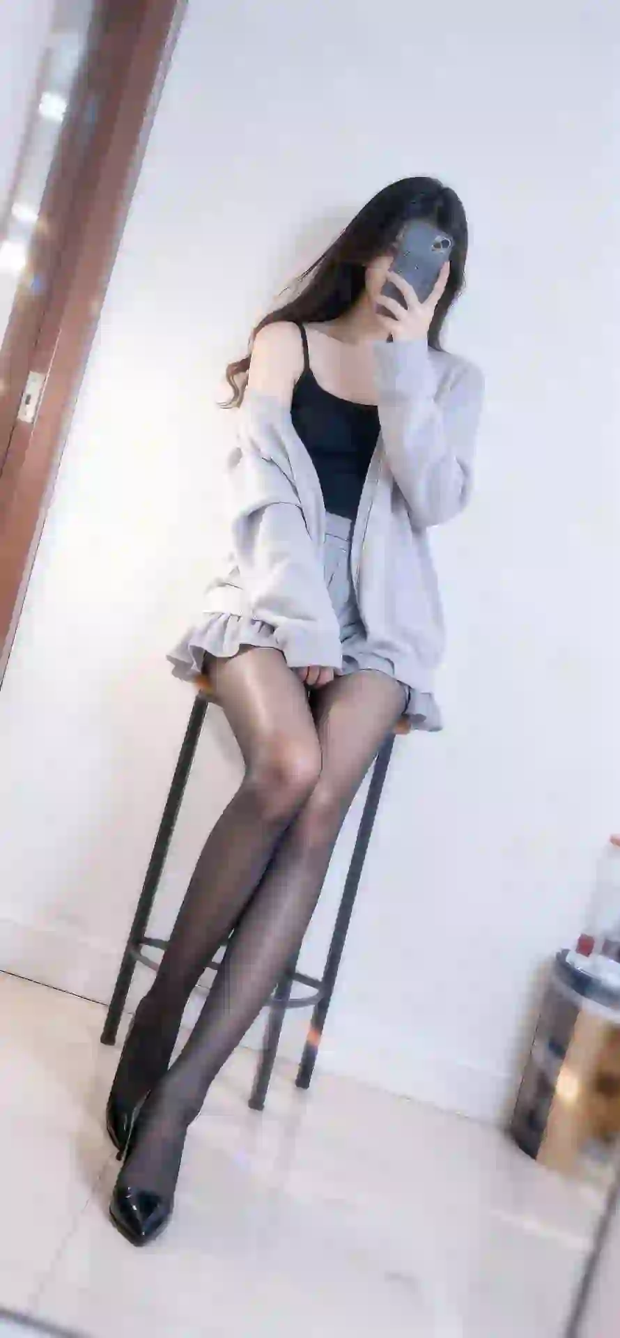 长腿丝袜美女 居家 自拍 吊带 丝袜 黑色丝袜
