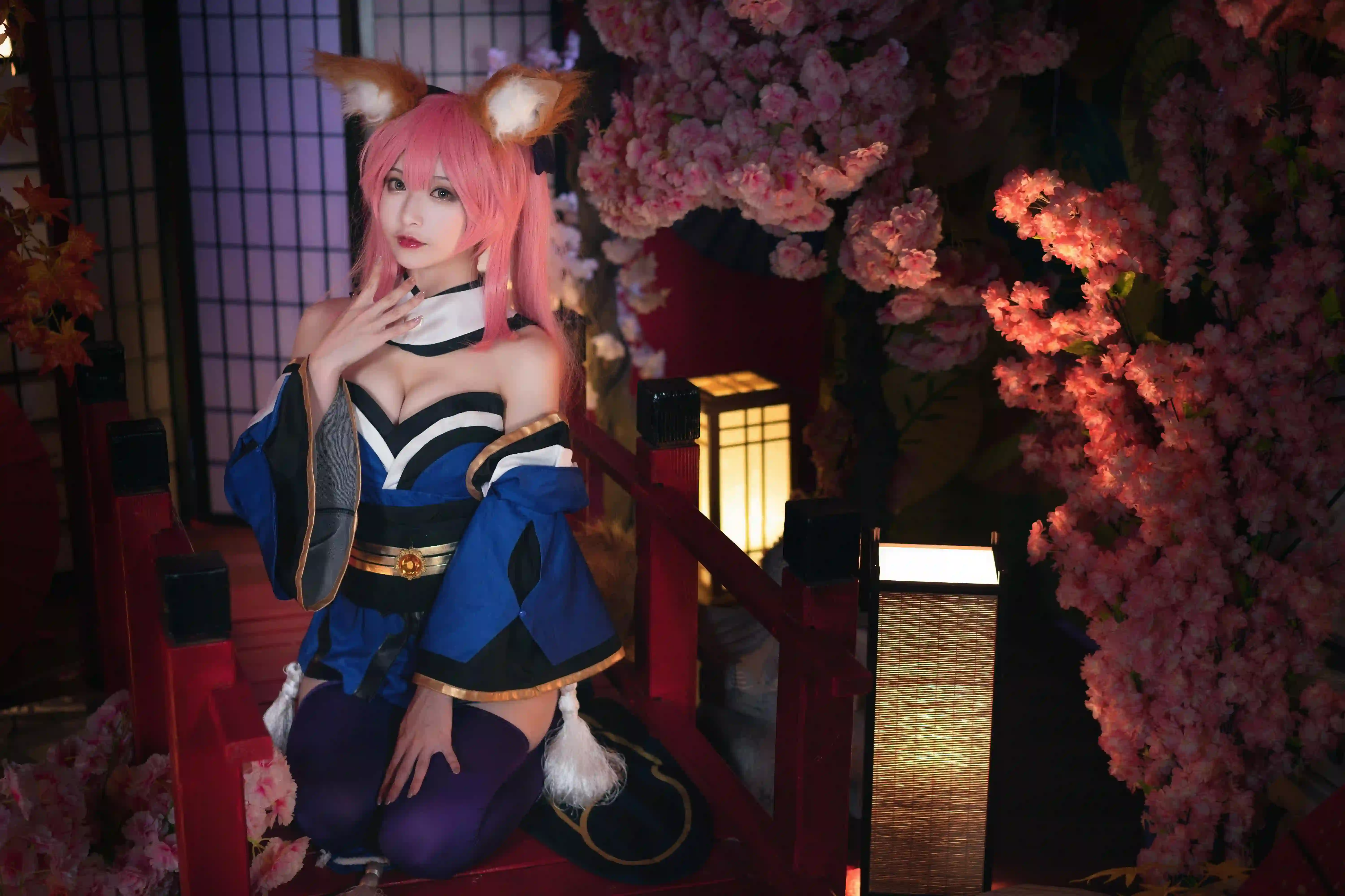 狐耳女孩 COSPLAY 樱花 红桥 日式 灯光 唯美