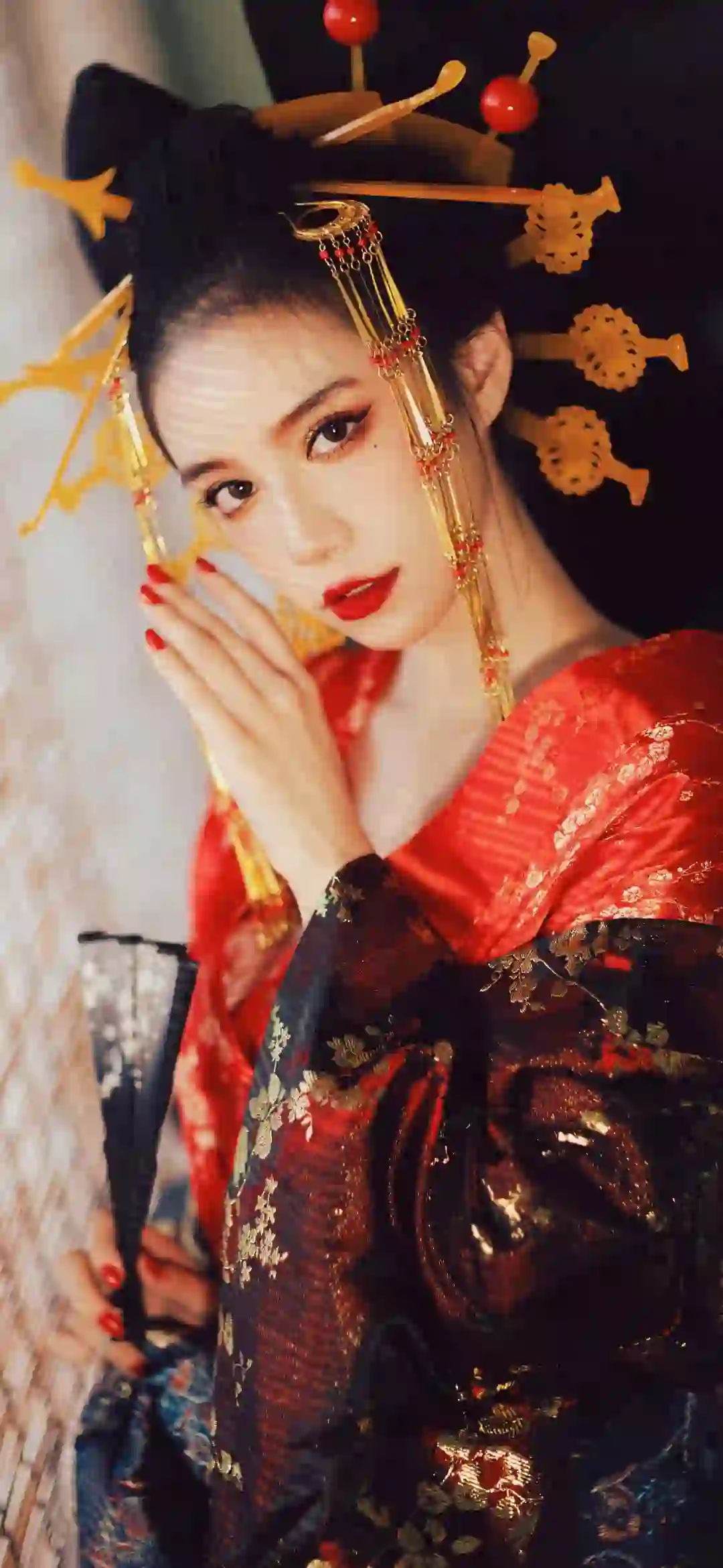 红色和服 长发美女 