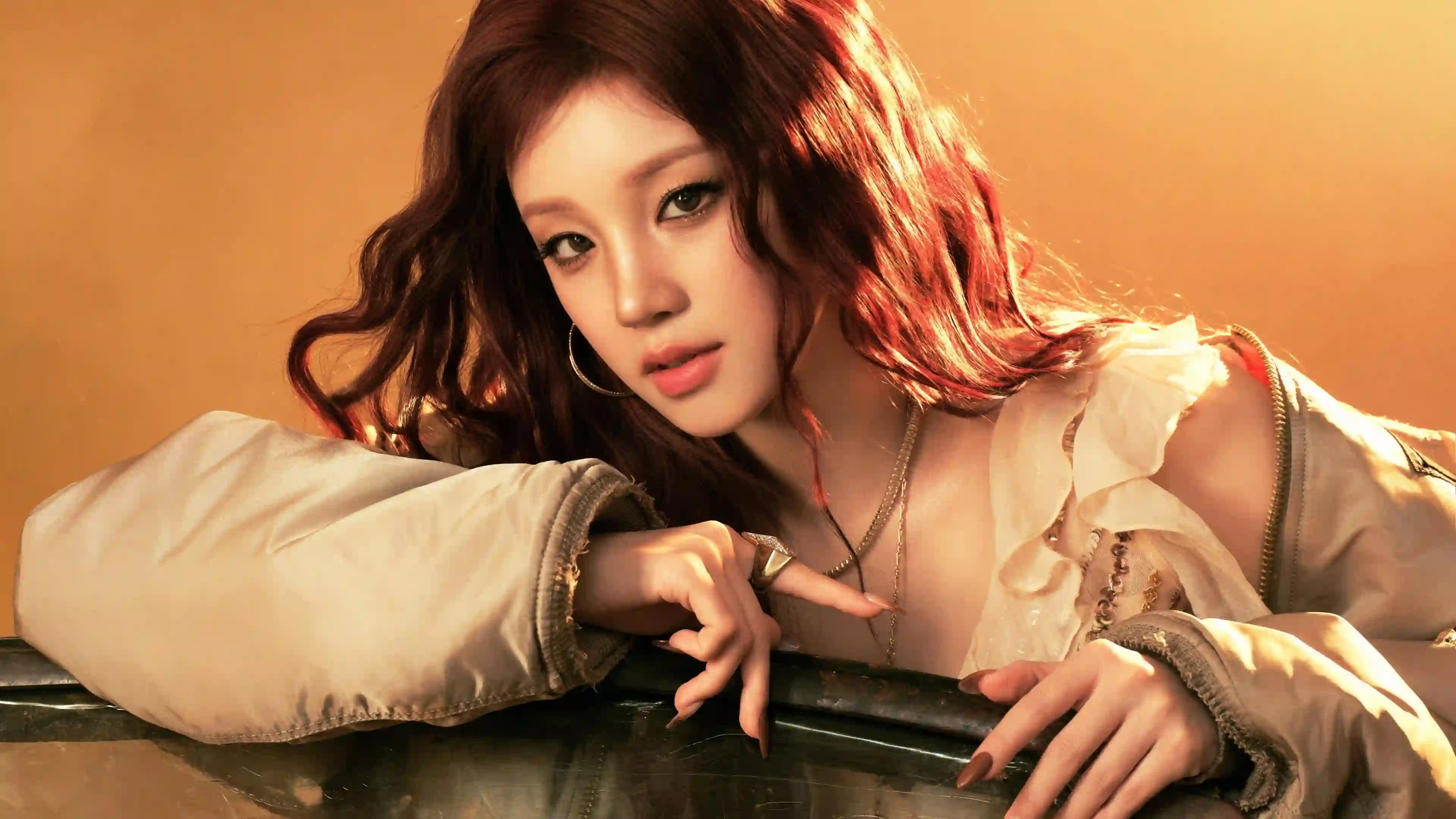 长发美女 美女明星 宋雨琦 暖色调