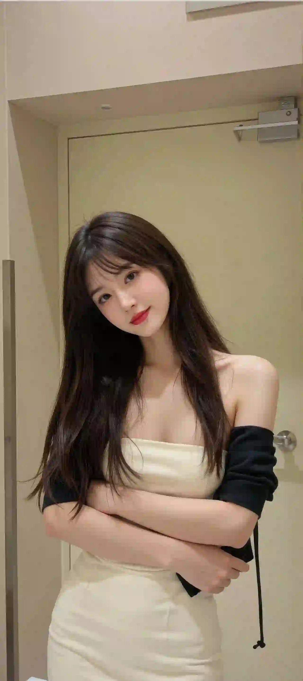 美女 长发美女 性感 白色抹胸长裙美女