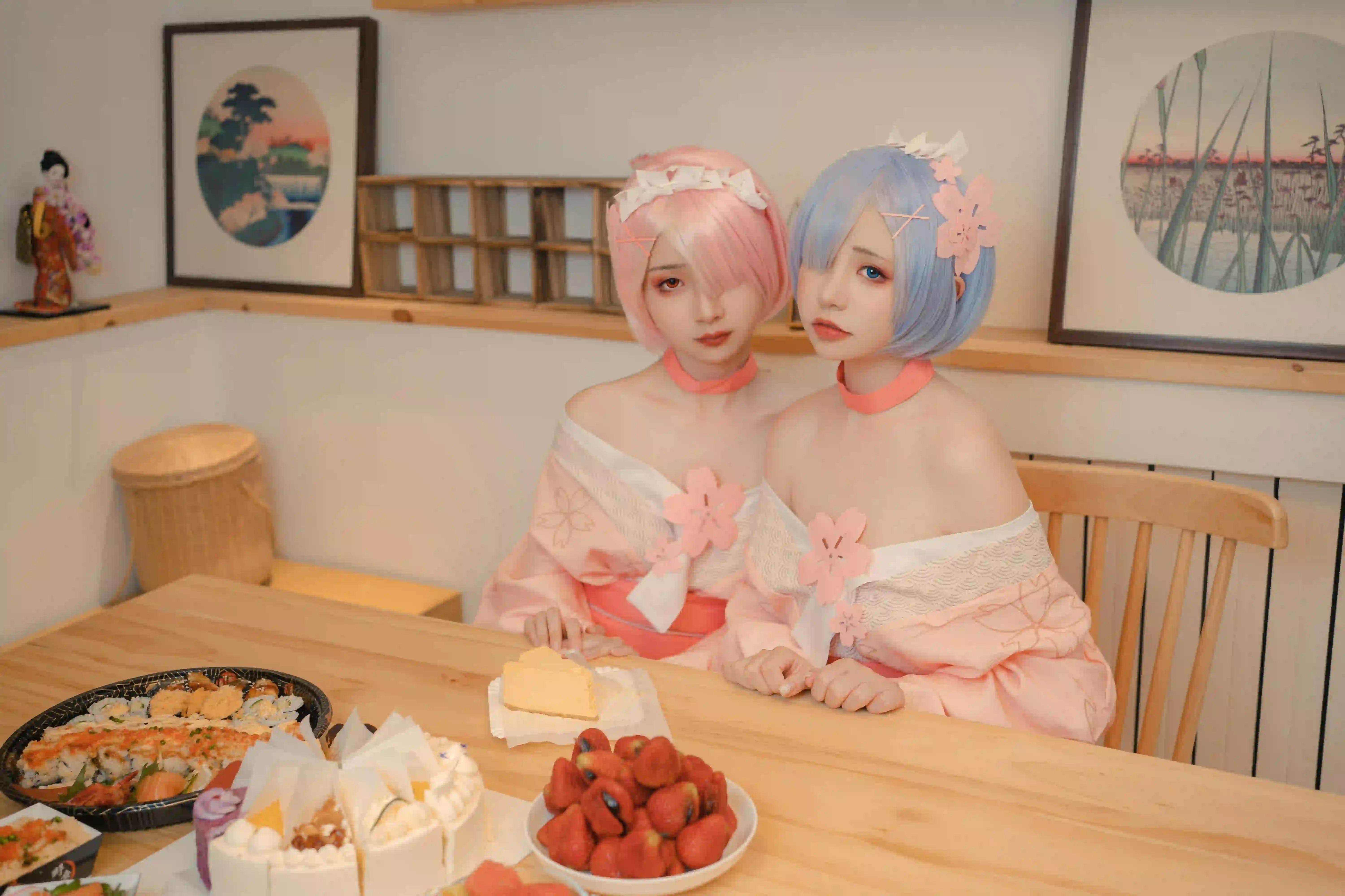 cos 拉姆 雷姆 动漫角色 美女 日式风格