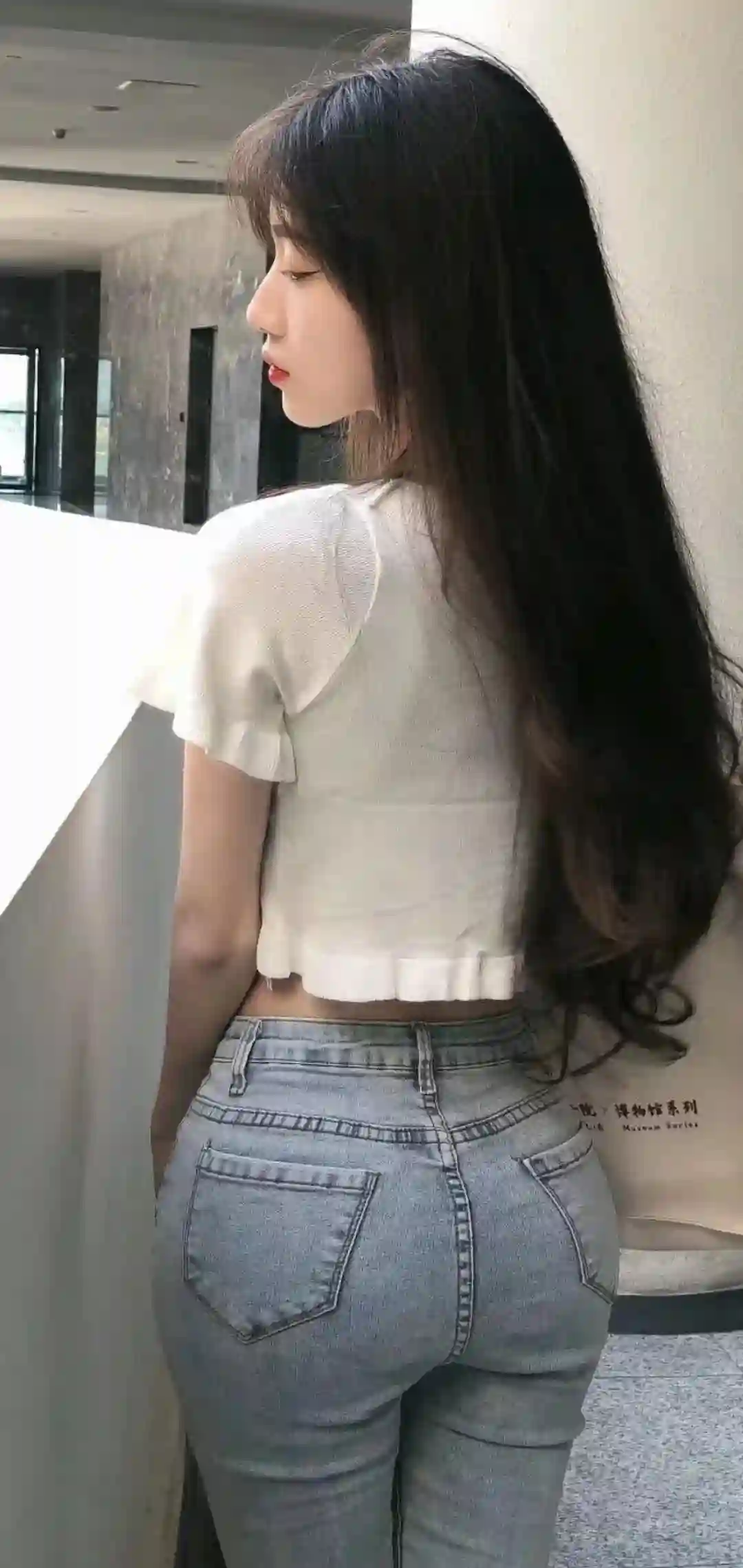 牛仔白衣美女 长发女孩 清纯美女 忧郁
