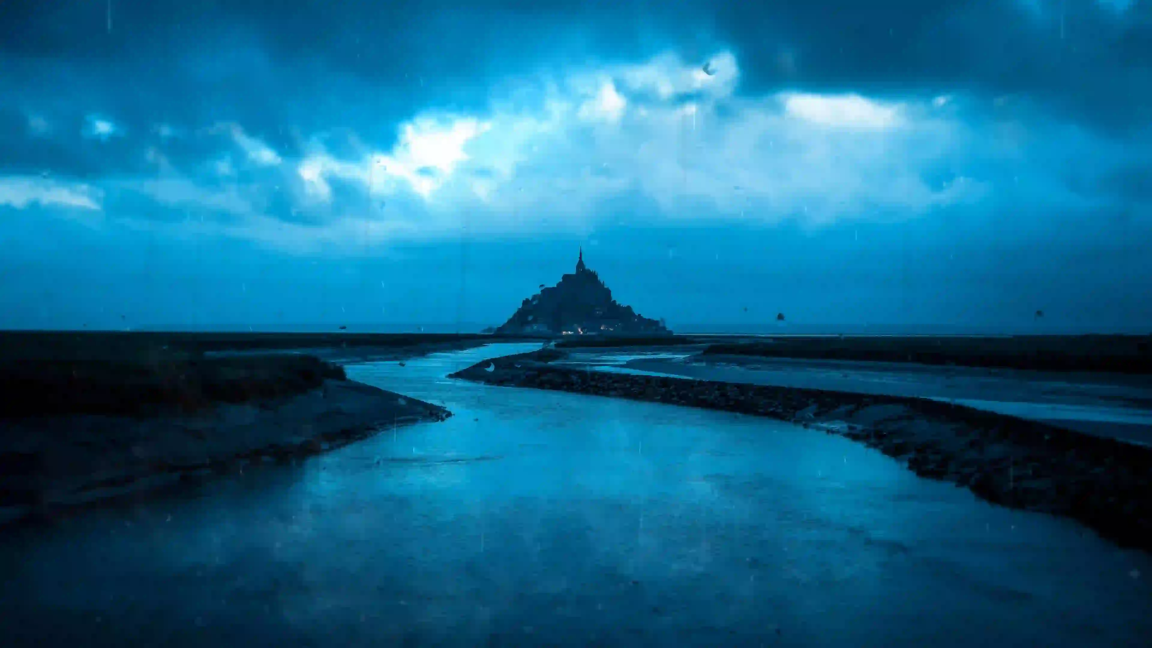 雨天 乌云 圣迈克尔山城堡 河流