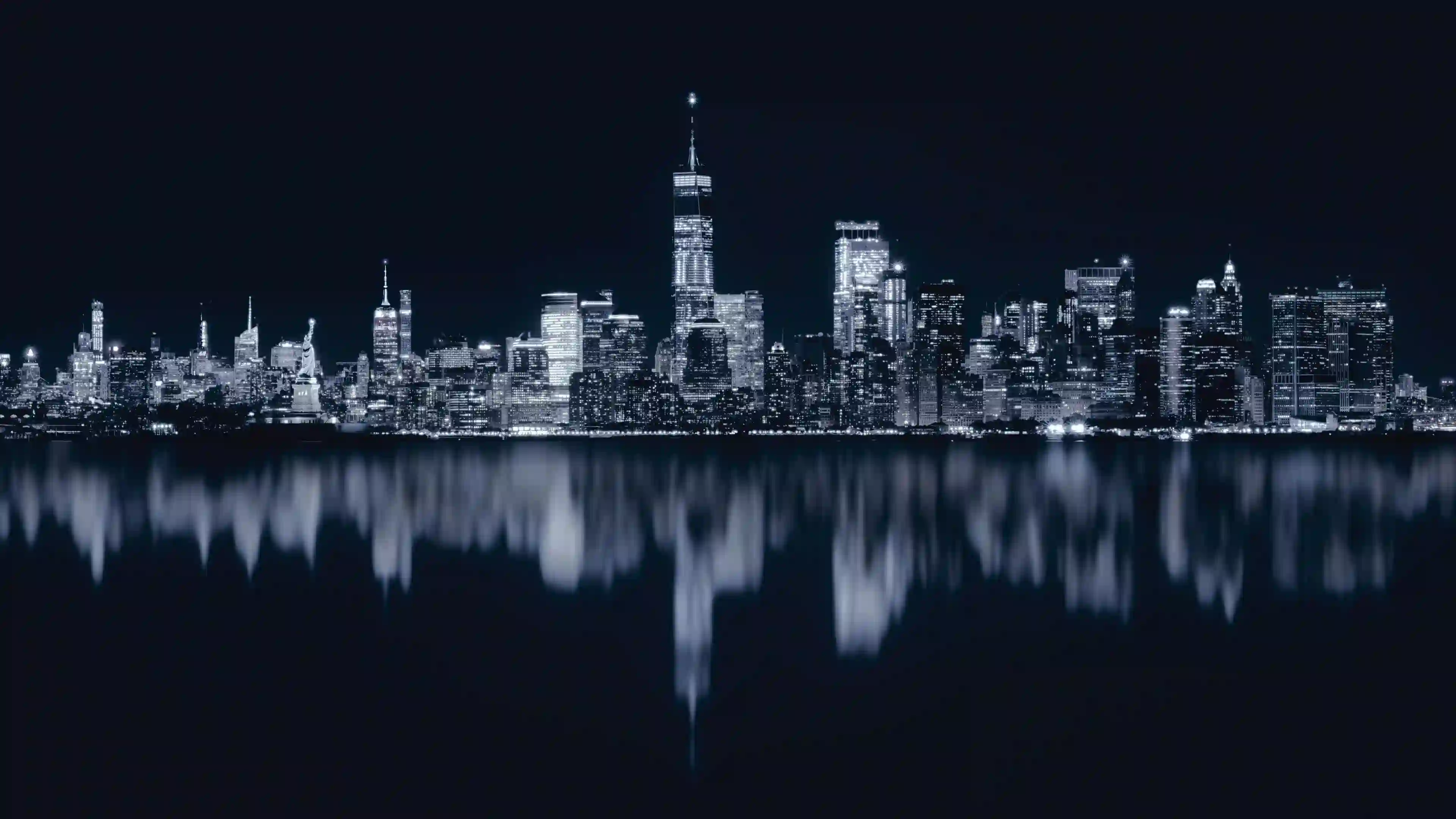 纽约 天际线 夜景 城市建筑 倒影 高楼