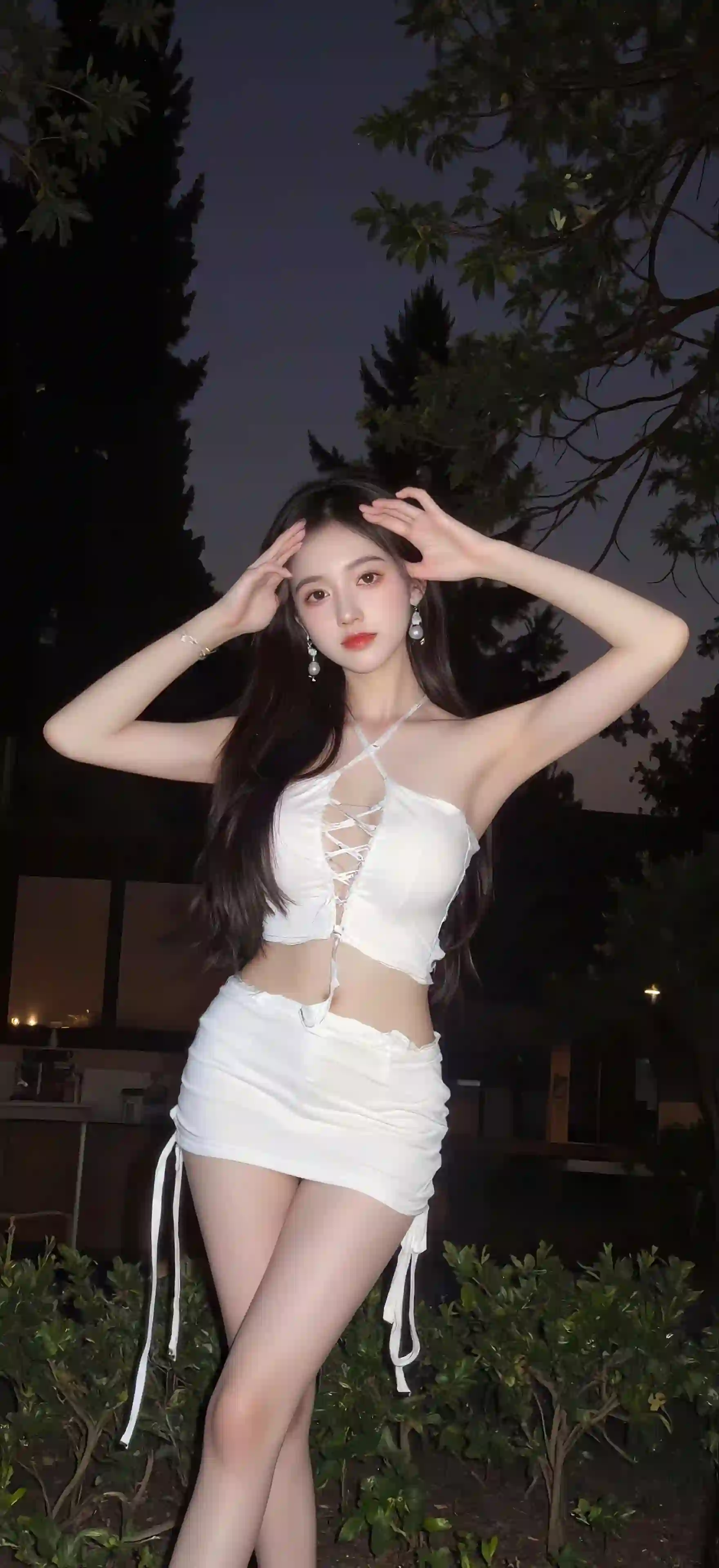 吊带美女 长腿美女 户外 