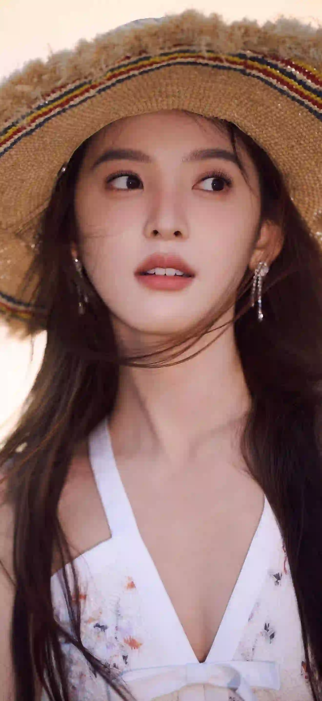 章若楠 长发美女 白色裙子 草帽 