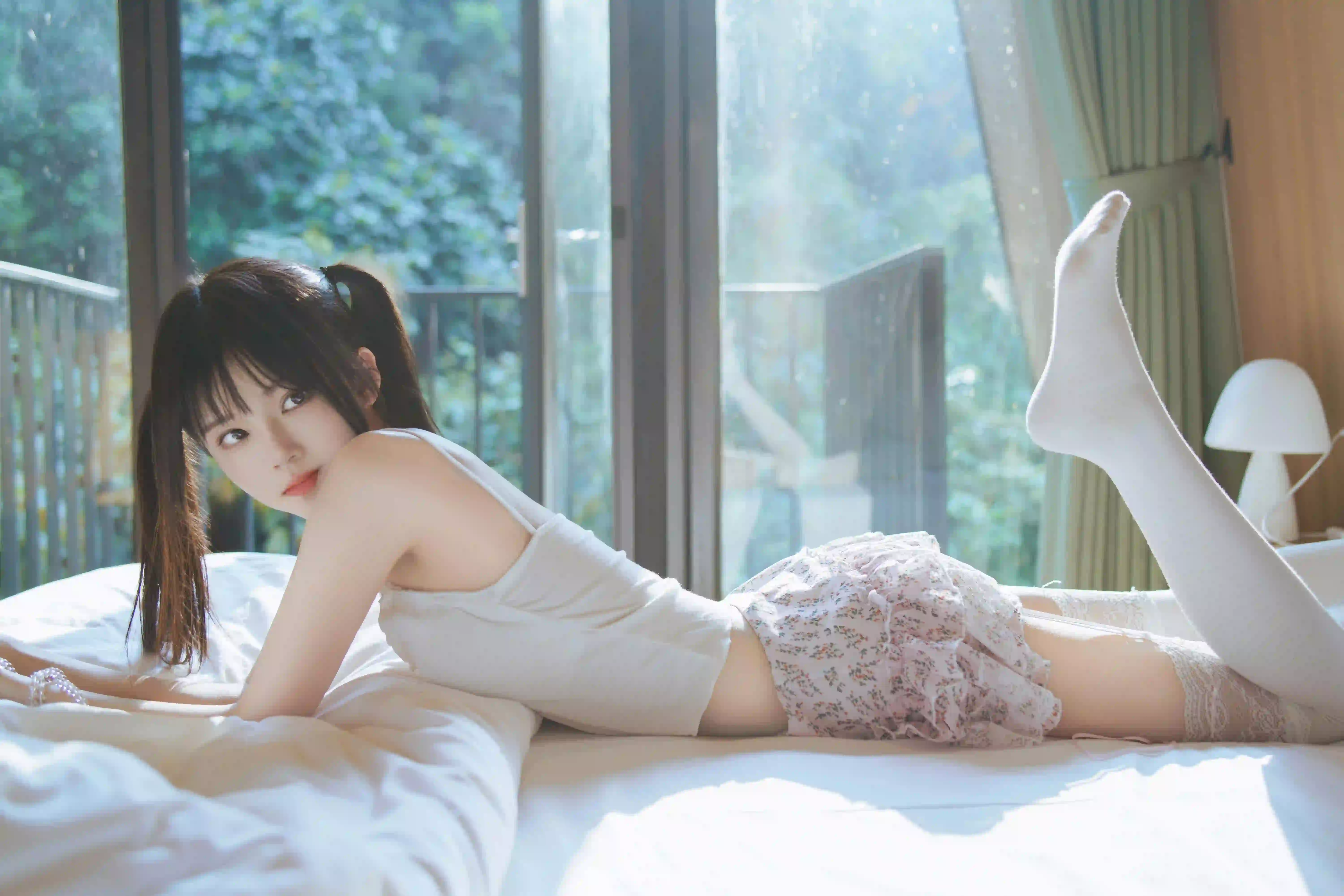 双马尾清纯美女 居家写真 长腿丝袜美女 