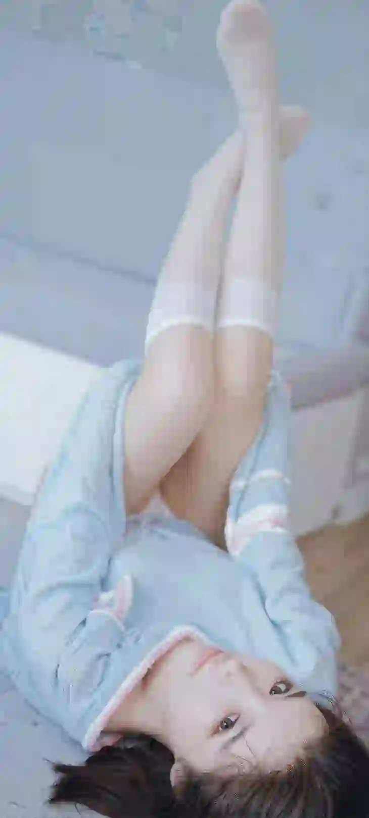 丝袜美腿 长发美女 薄荷绿