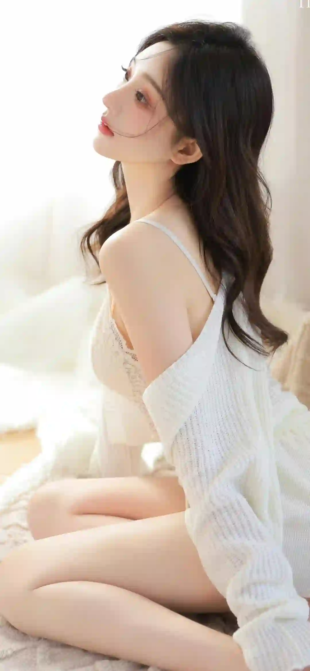 长发美女 毛线衣 白色毛线衣 长腿 吊带