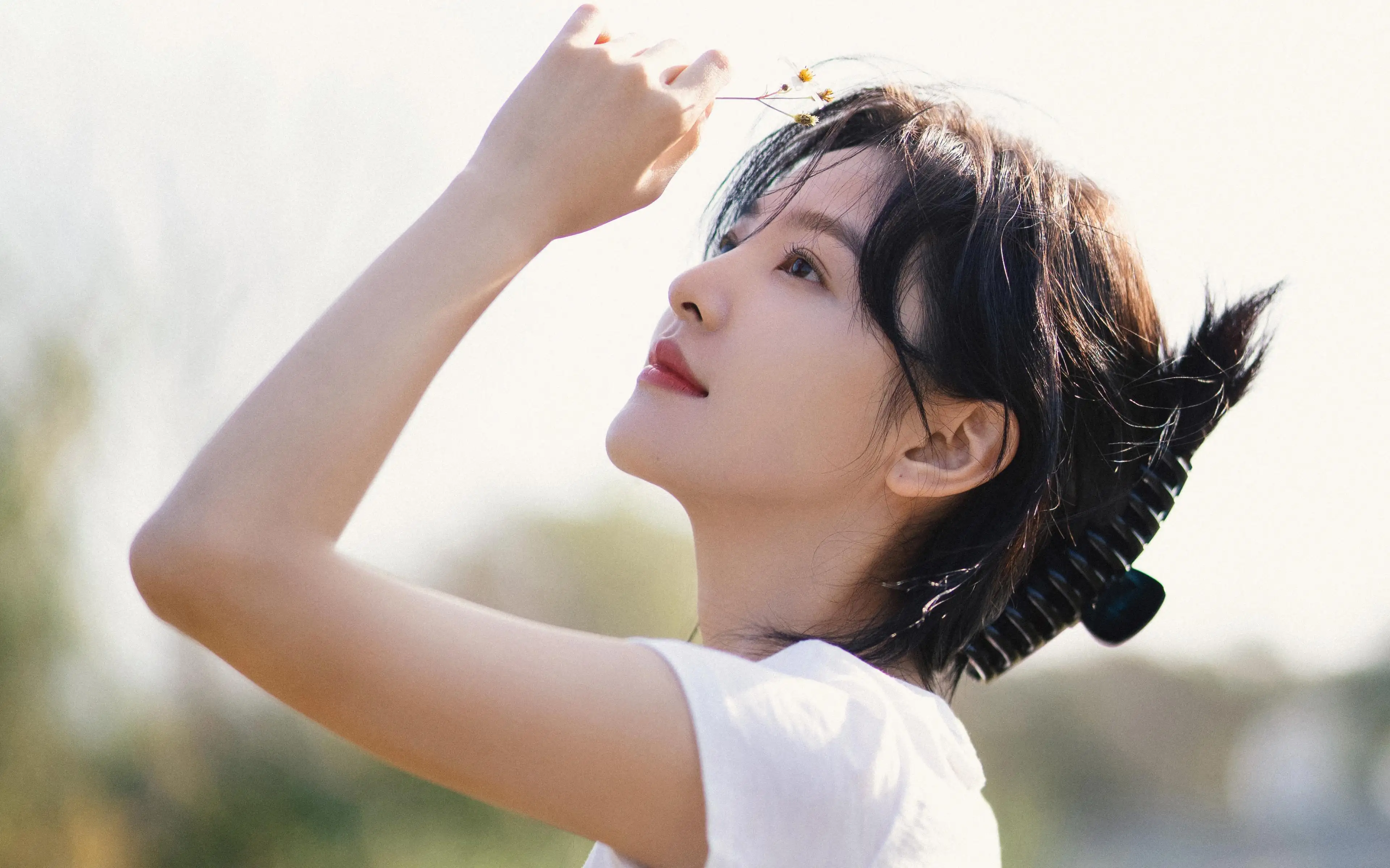 侧脸 高颜值美女 章若楠4K壁纸