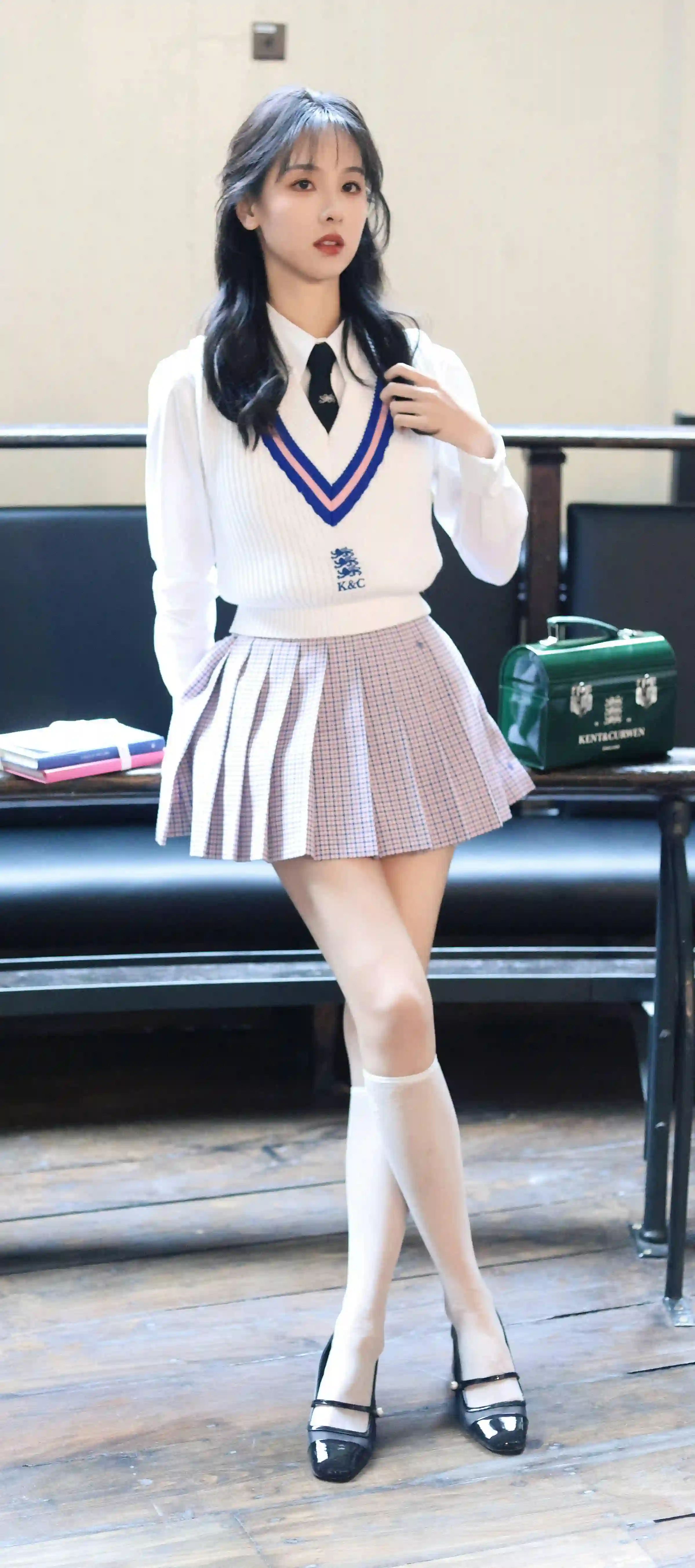 jk 长发美女 白色衣服 jk长裙 明星 陈都灵 - 7