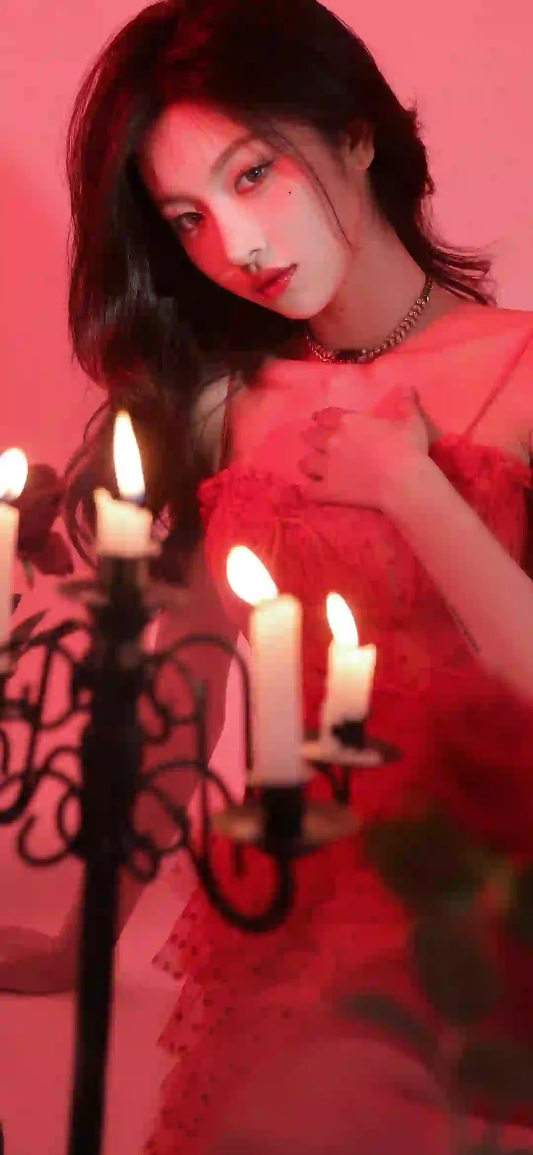长发美女 暖色调 蜡烛 氛围