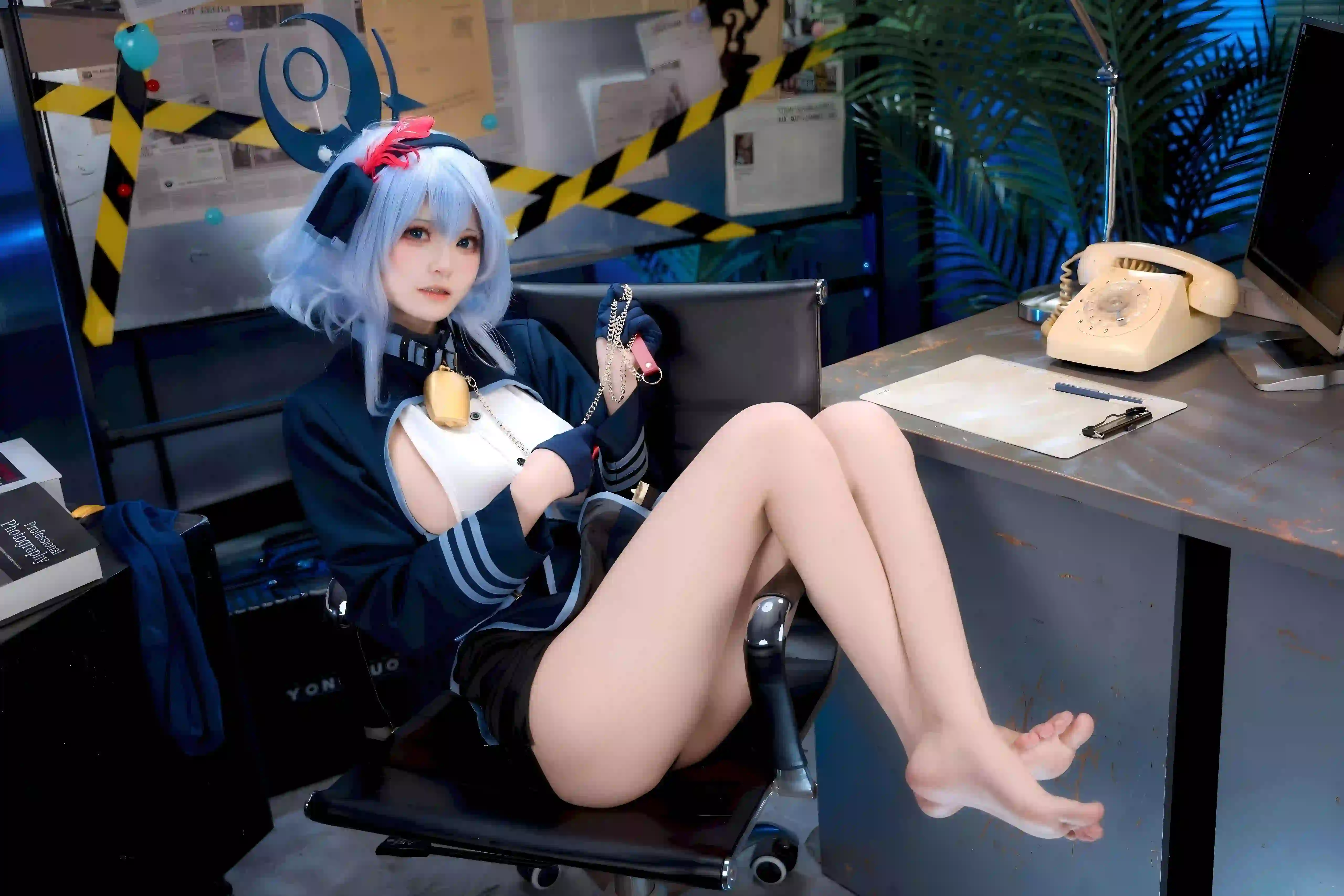cos 长发性感美女 长腿美女 蓝白色头发