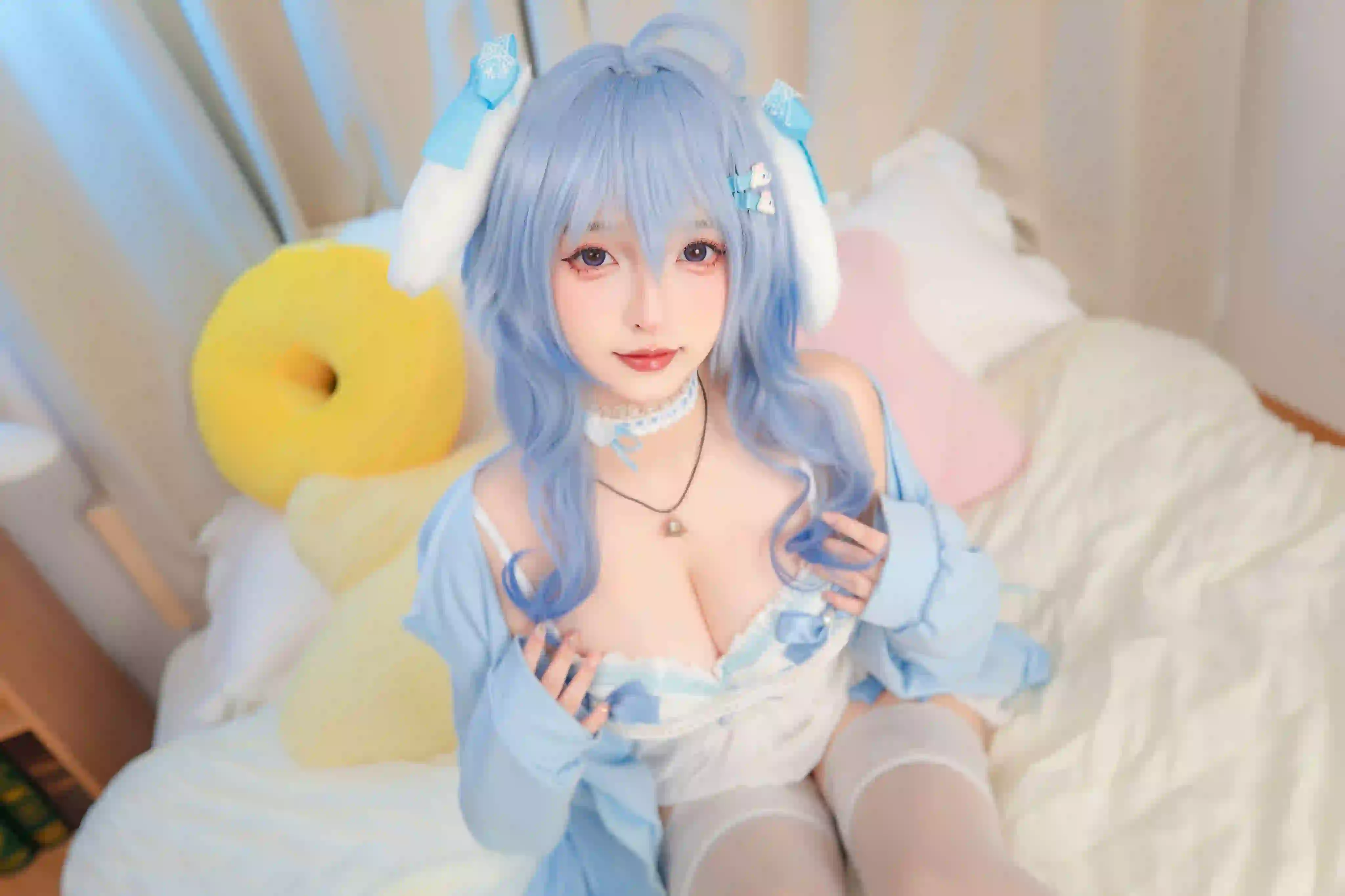 蓝色长发 性感美女 居家写真 cos