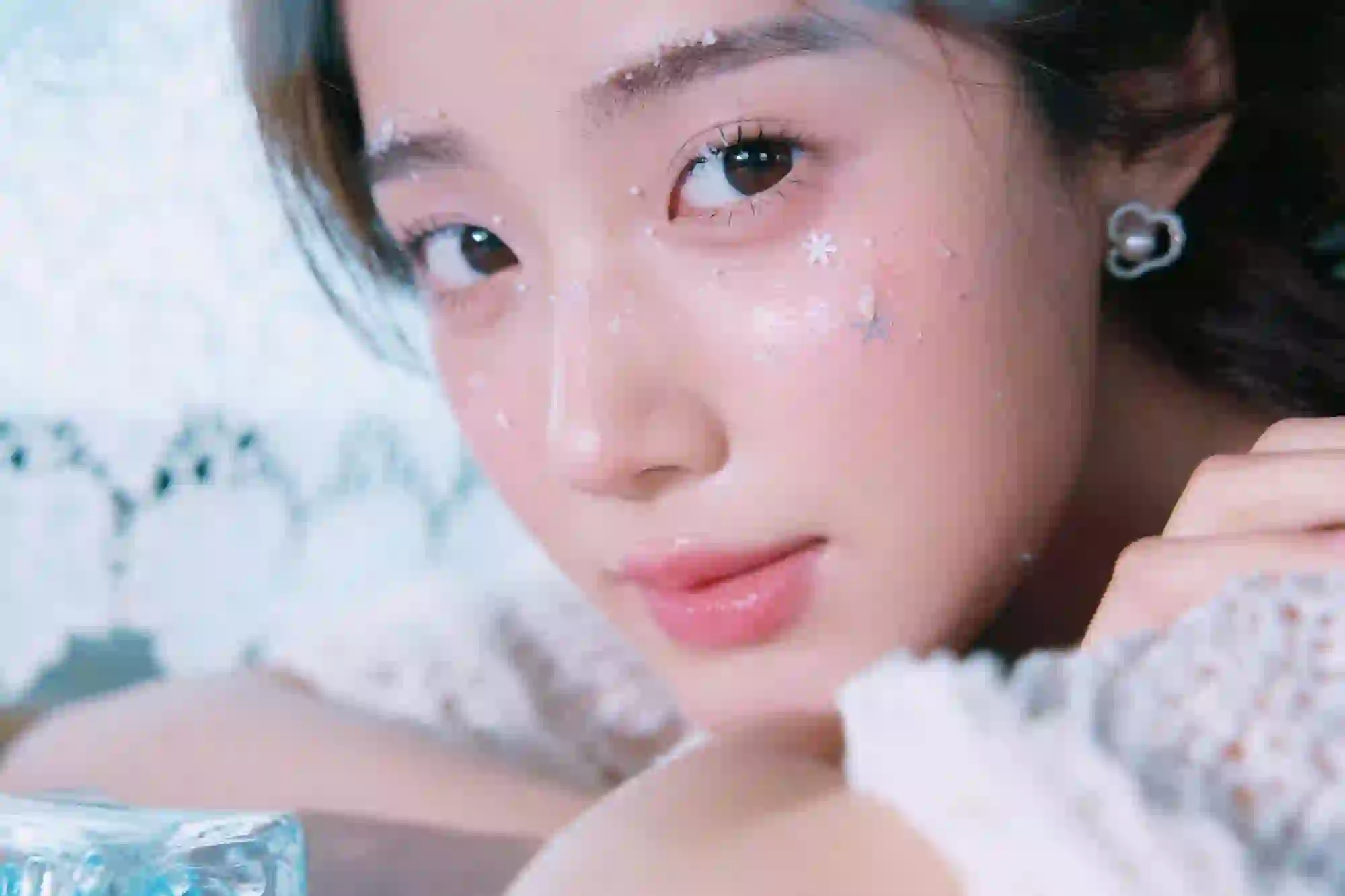 卢昱晓 长发清纯美女 写真
