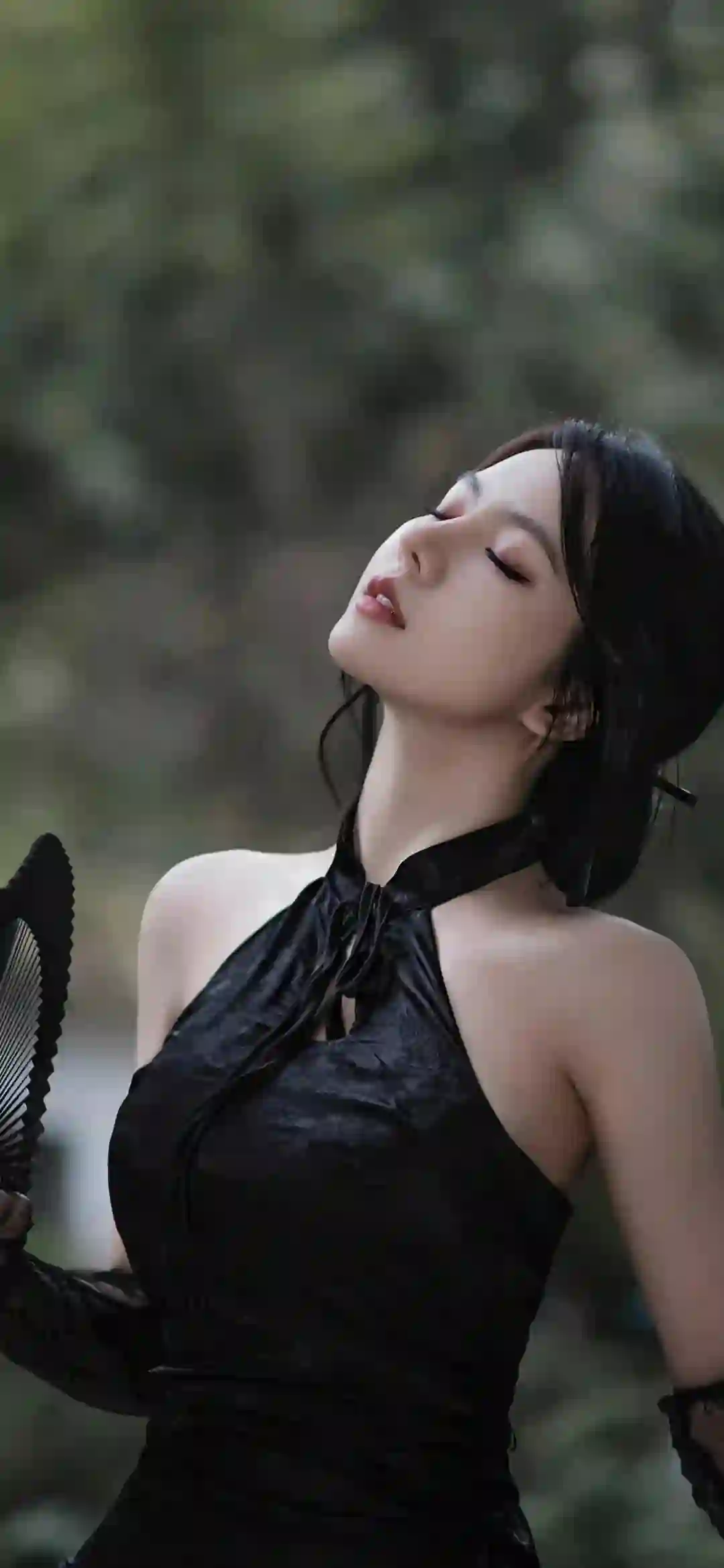 性感美女 户外写真 黑色裙子
