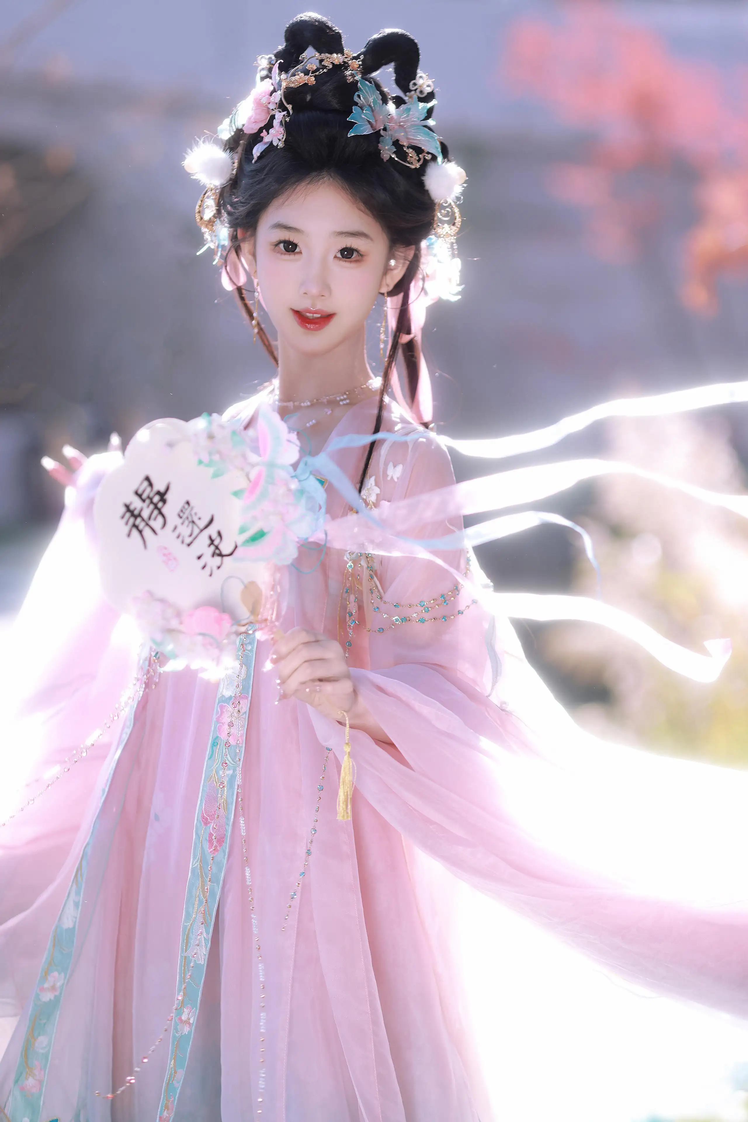 国风美女黄玉瑶4k手机壁纸竖屏