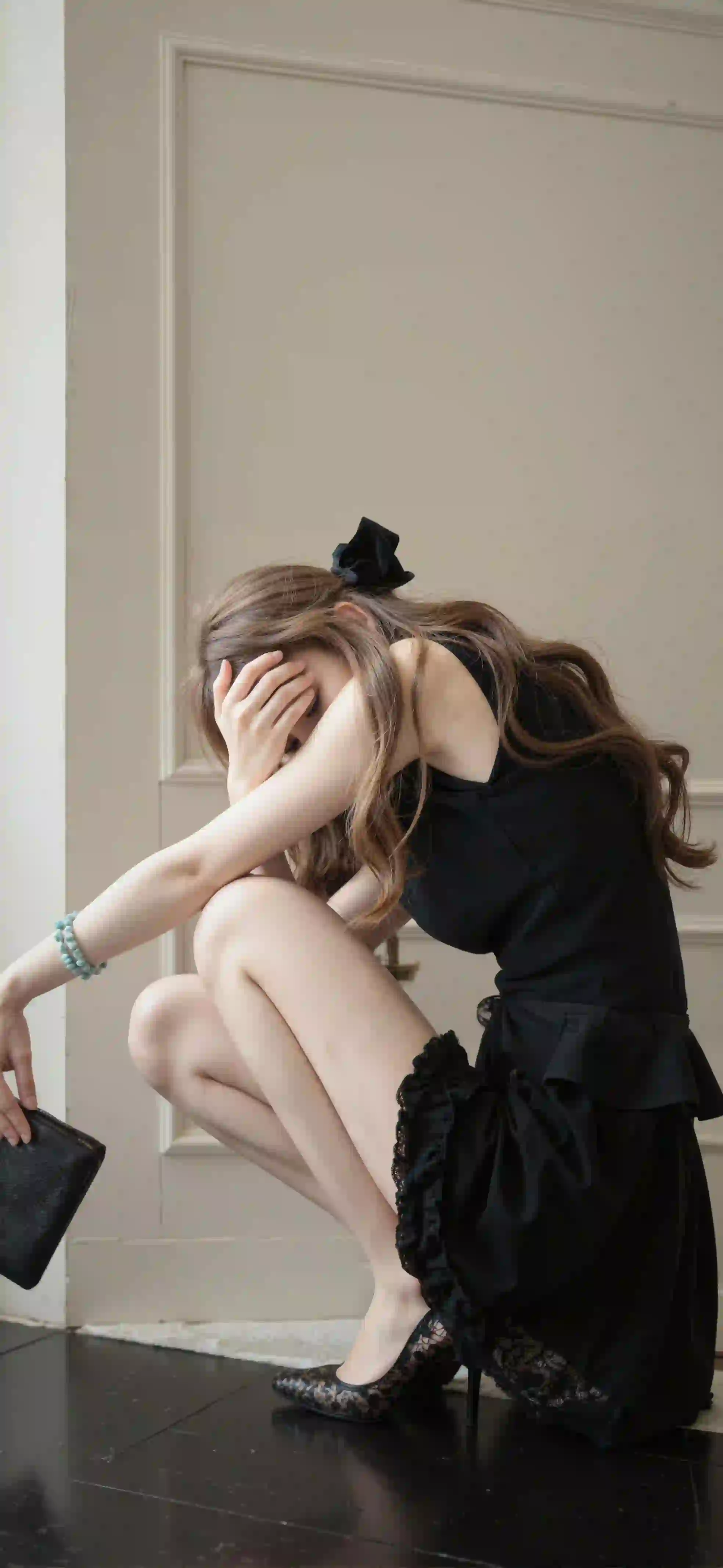 长发美腿 黑丝裙子 长腿美女