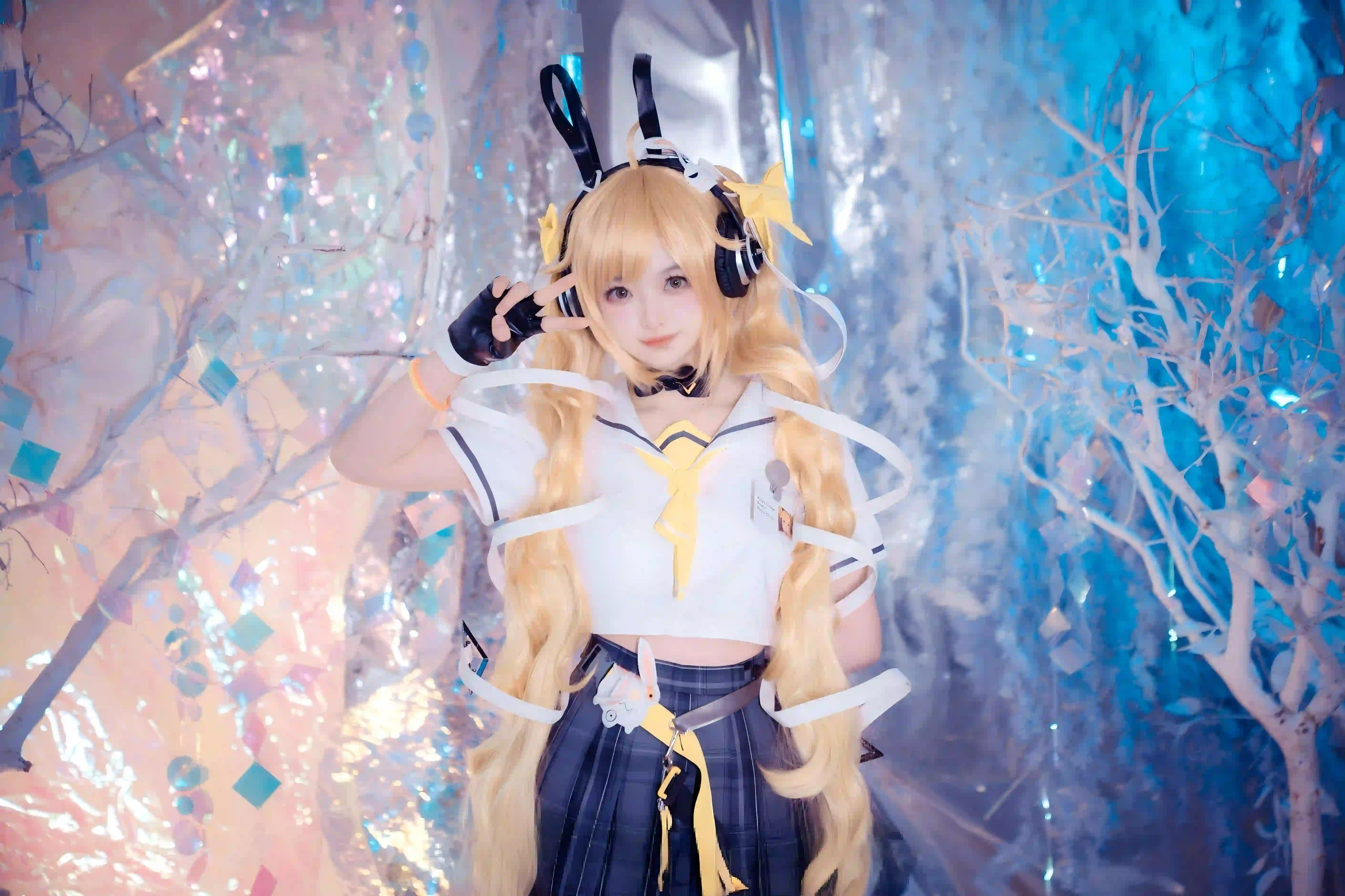 cos 黄色头发 可爱女孩 写真