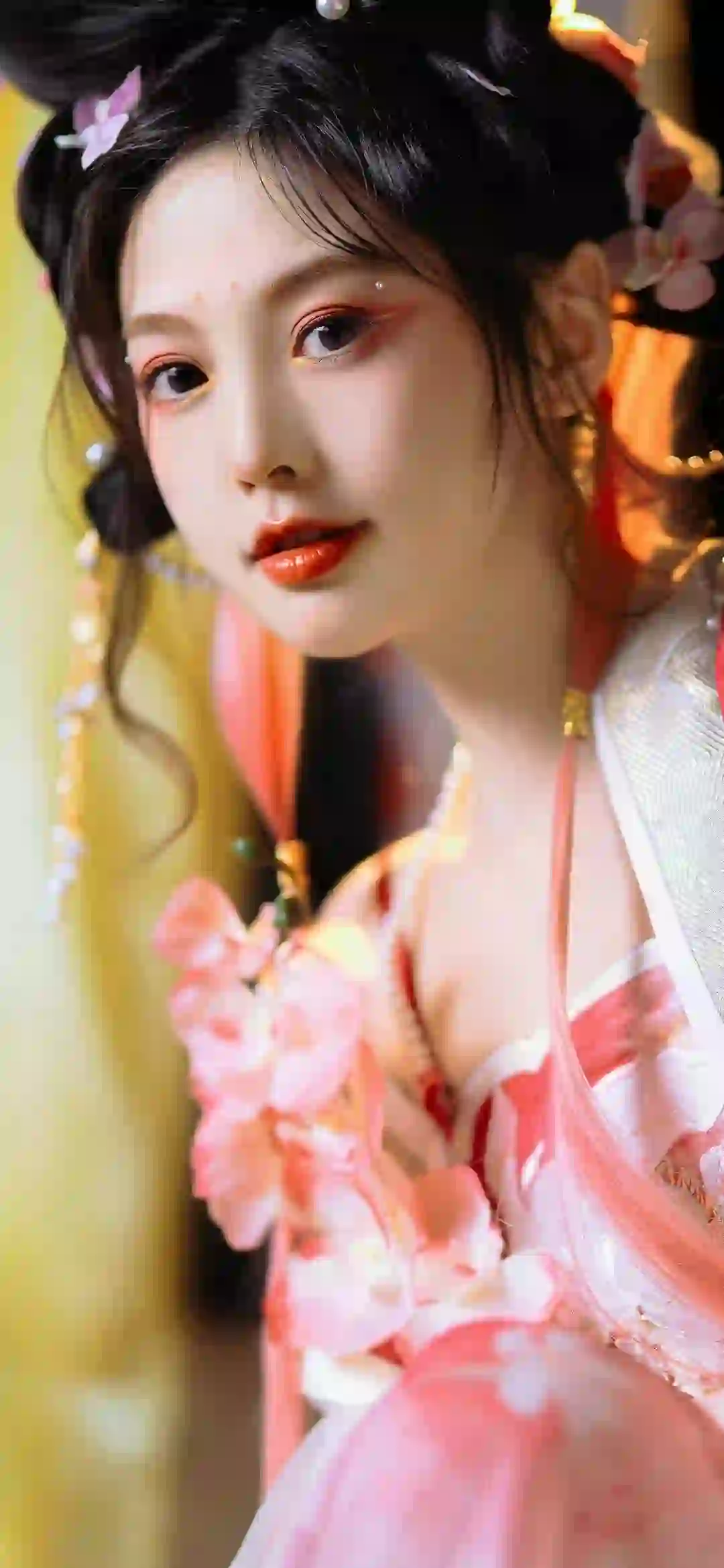 古风美女 粉红色裙子 桃花 可爱 清纯